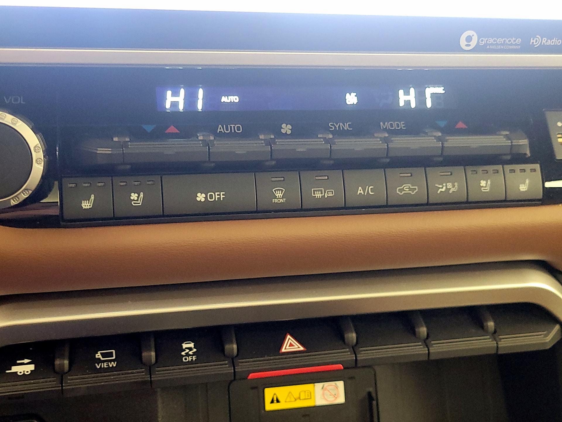 Thumbnail: 2023 Toyota Tundra - 16