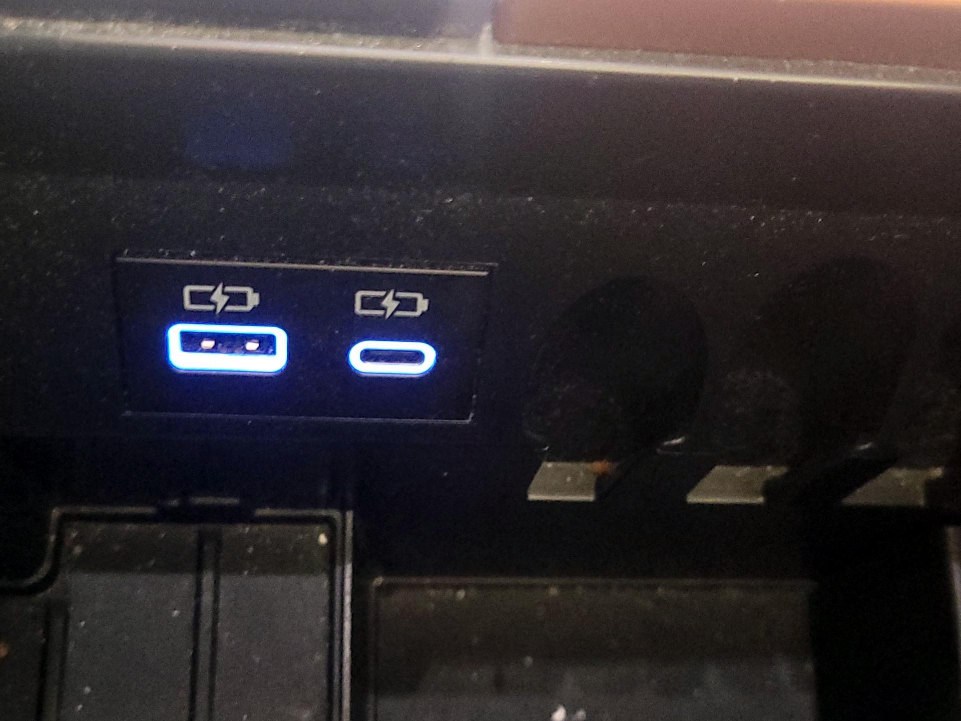 Thumbnail: 2023 Toyota Tundra - 18