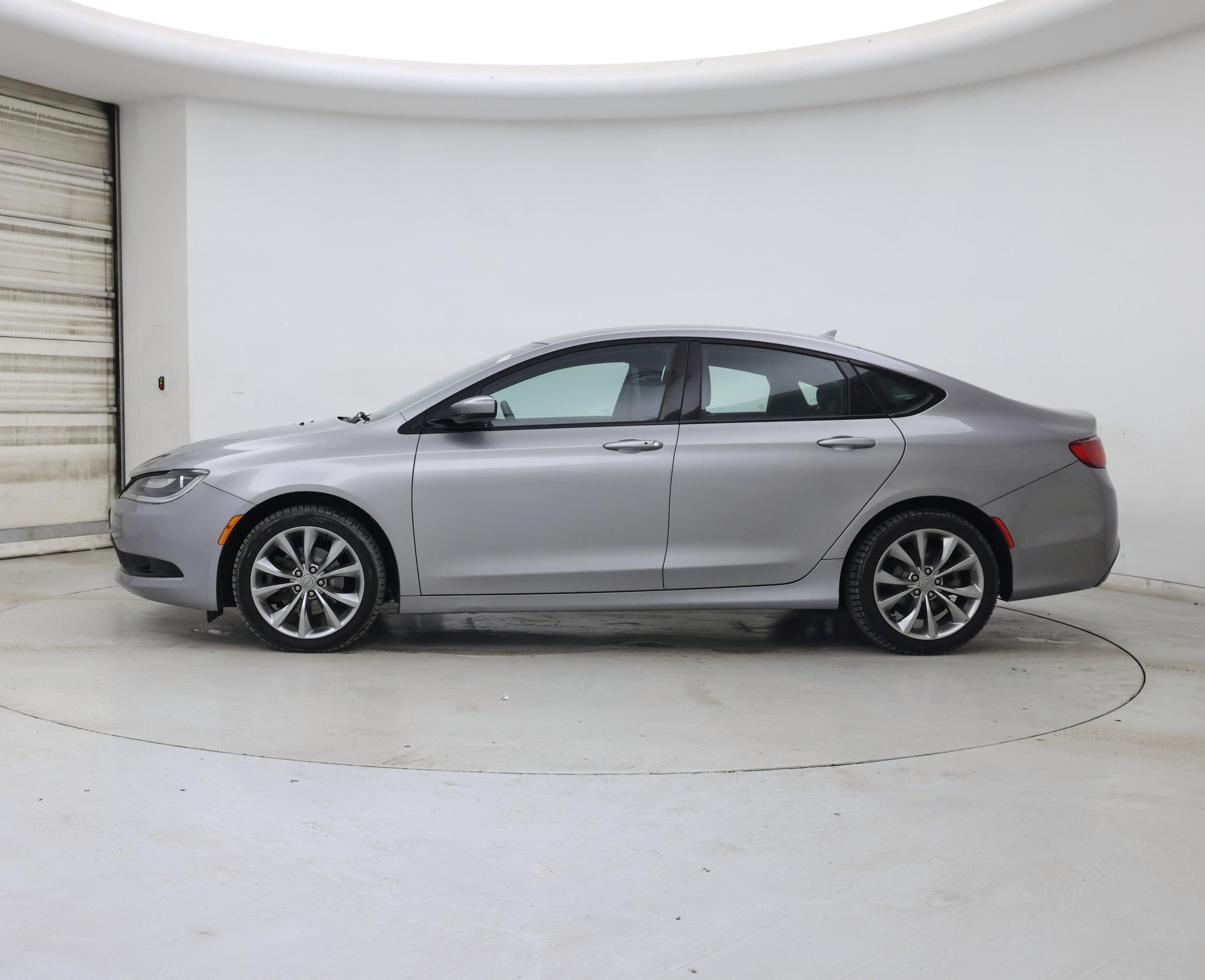 Thumbnail: 2015 Chrysler 200 - 3