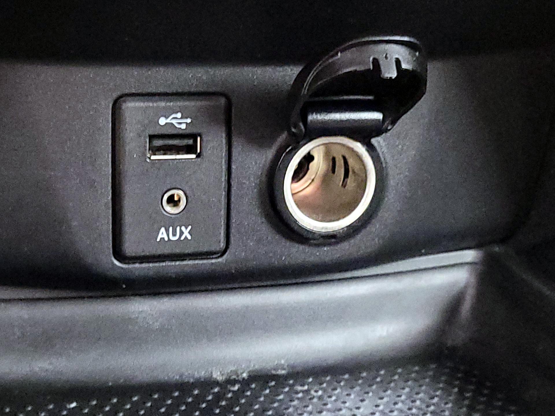 Thumbnail: 2016 Nissan Rogue - 18