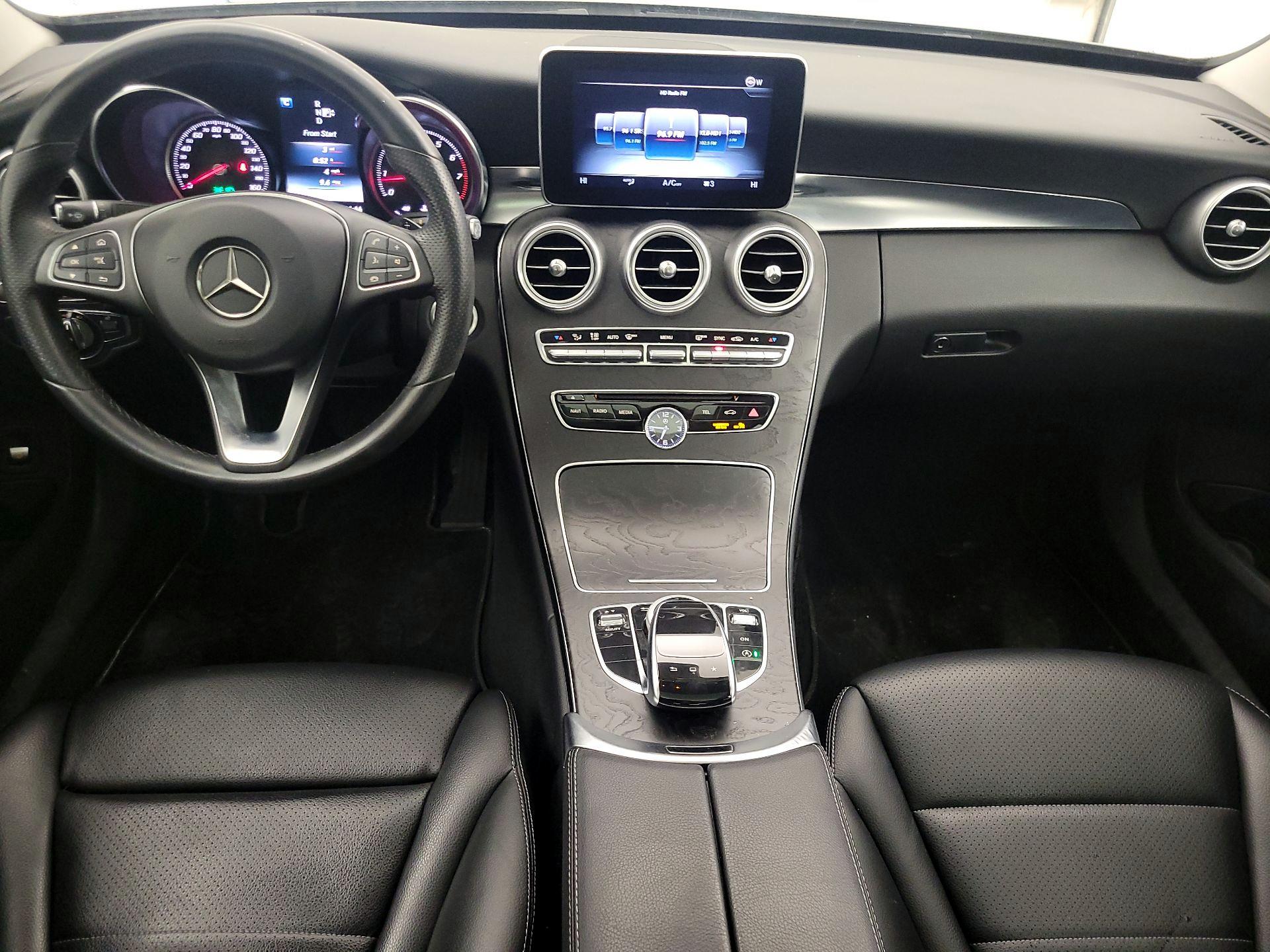 Thumbnail: 2015 Mercedes-Benz C-Class - 9