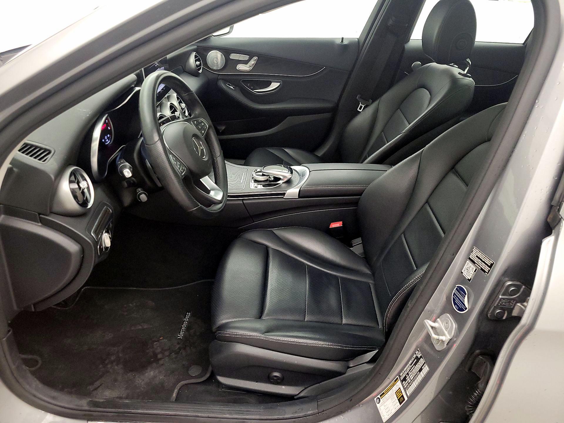 Thumbnail: 2015 Mercedes-Benz C-Class - 11