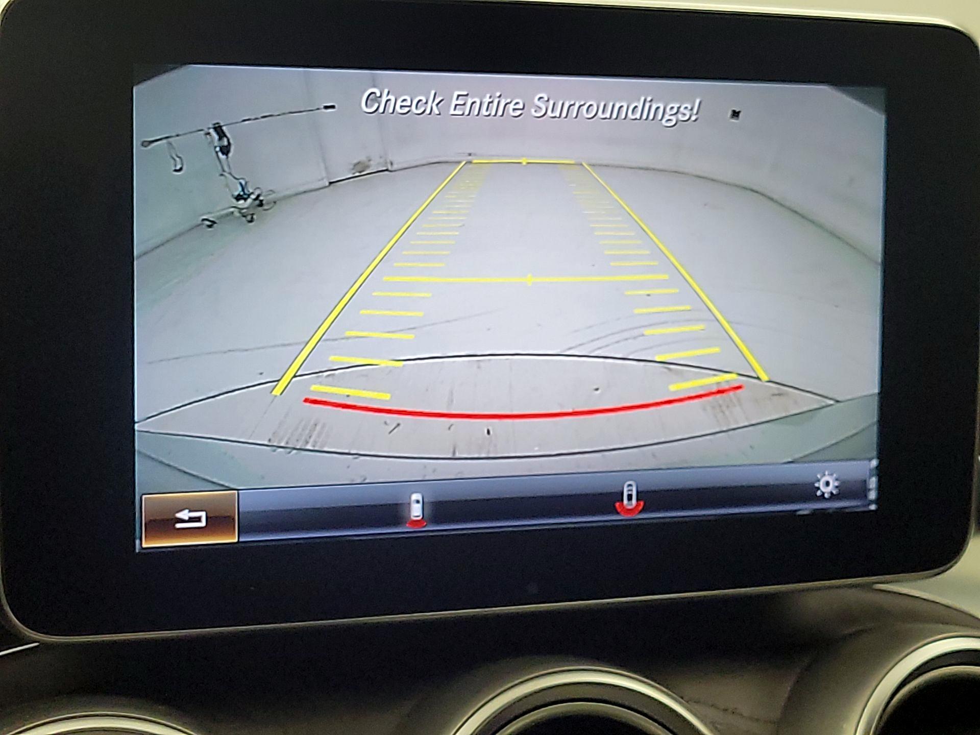 Thumbnail: 2015 Mercedes-Benz C-Class - 14