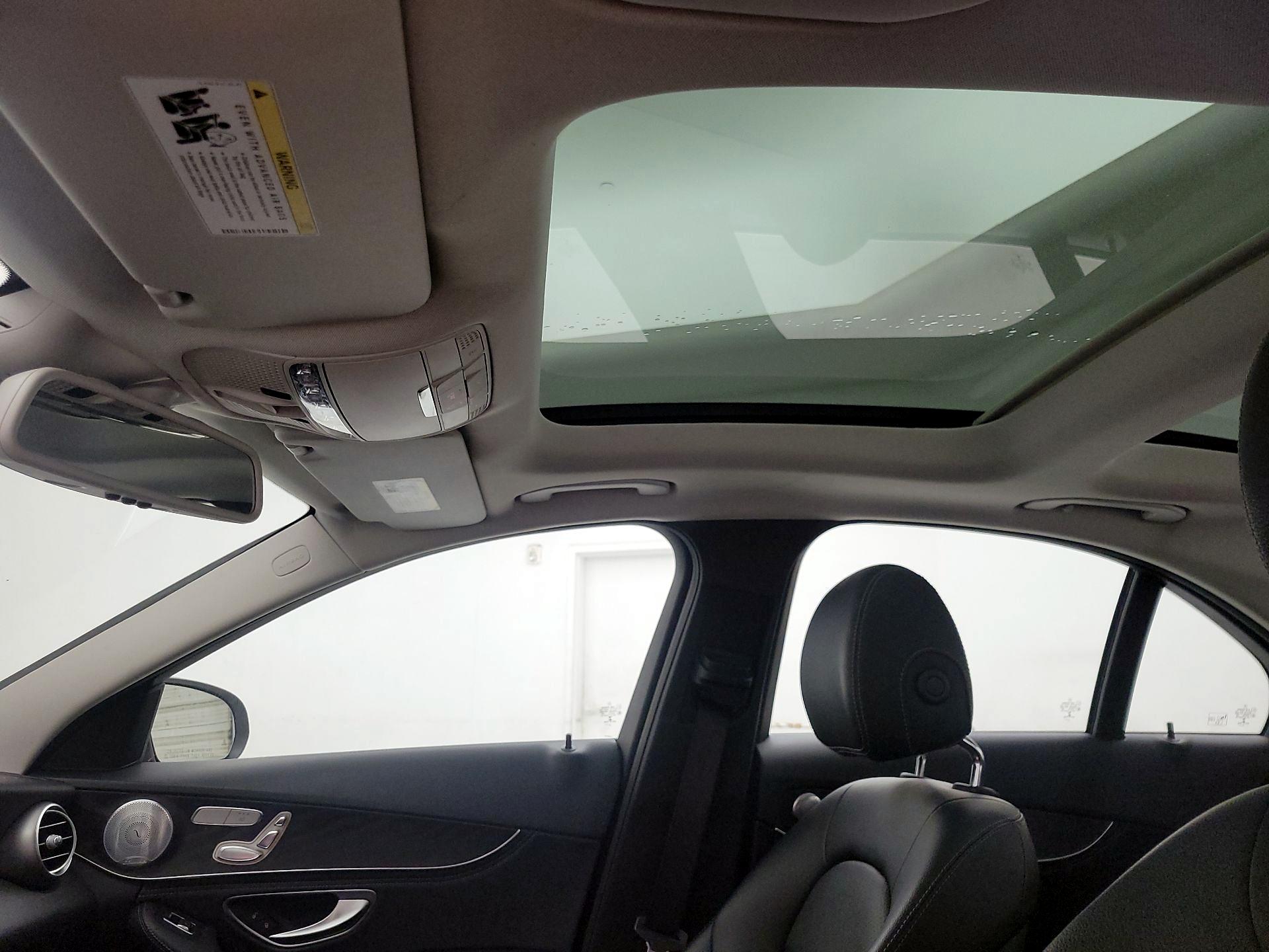 Thumbnail: 2015 Mercedes-Benz C-Class - 19