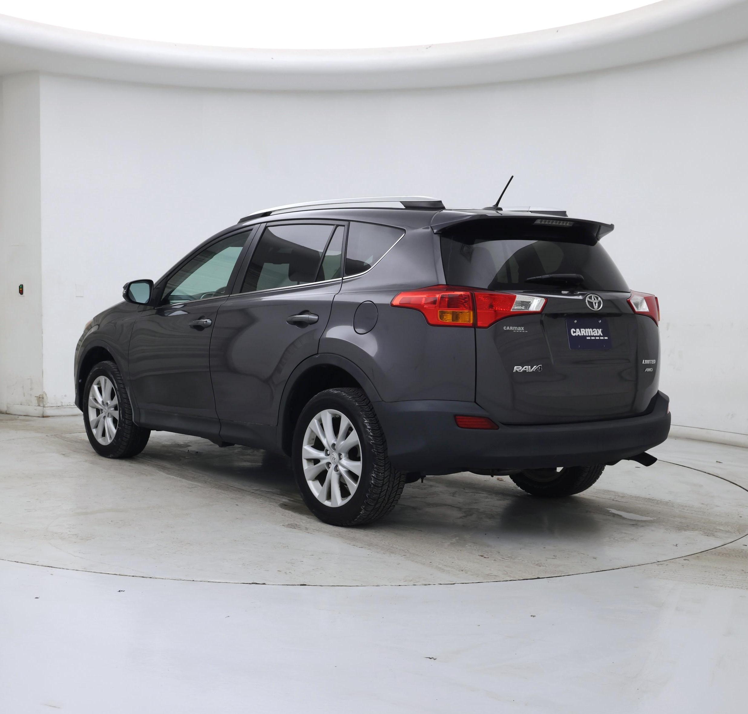 Thumbnail: 2015 Toyota RAV4 - 2