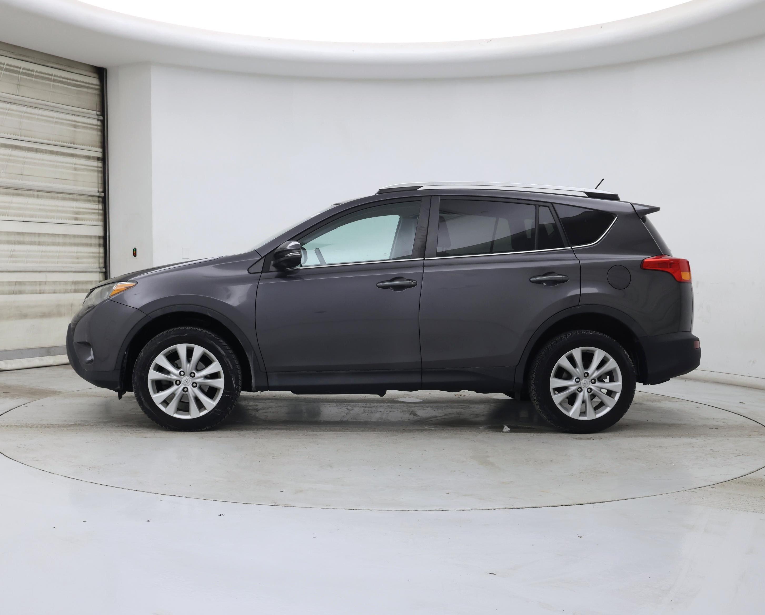 Thumbnail: 2015 Toyota RAV4 - 3