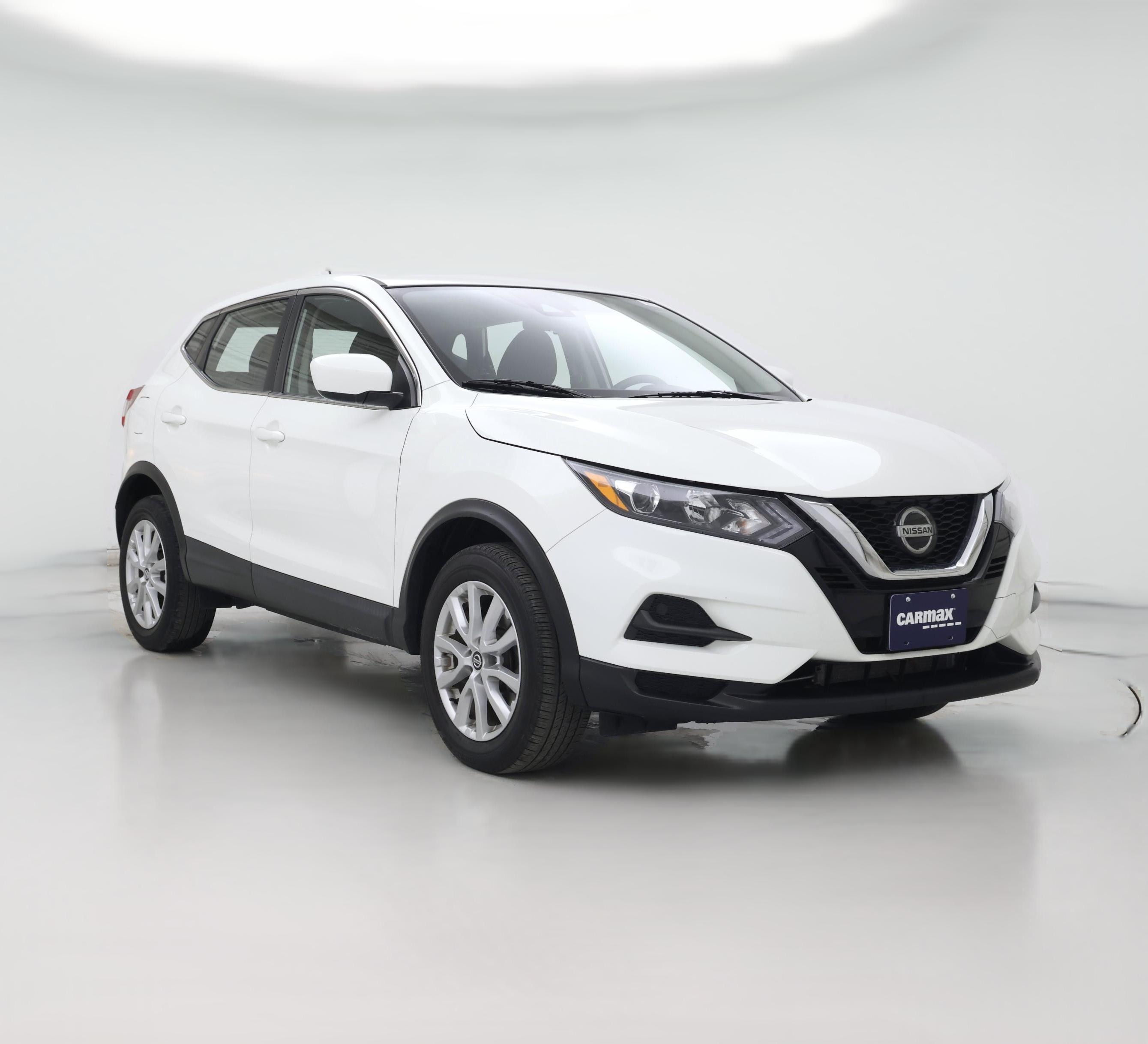 Thumbnail: 2020 Nissan Rogue Sport - 1