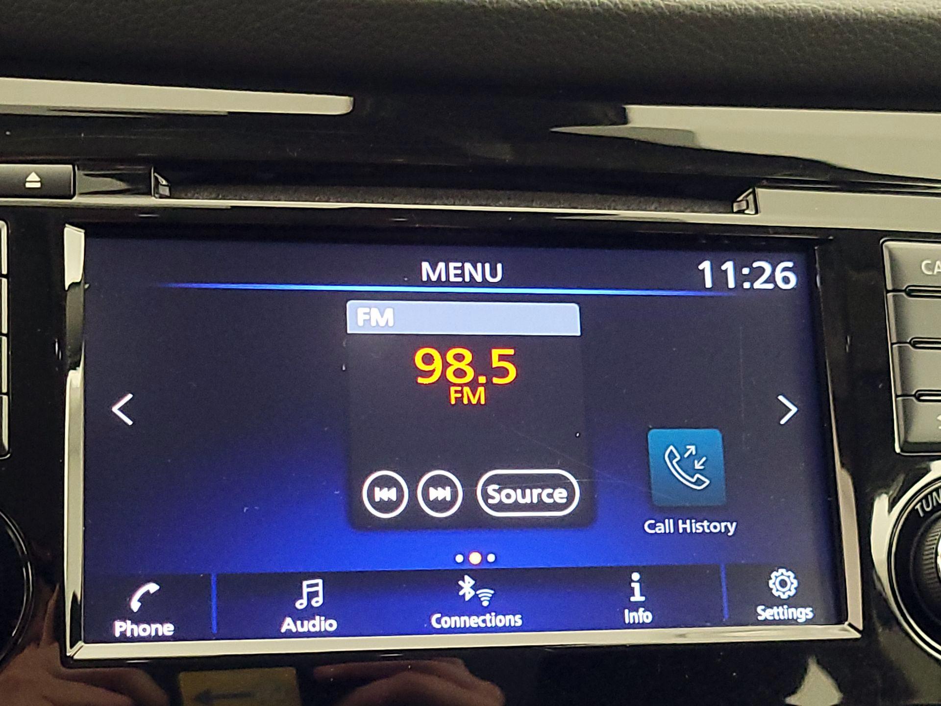 Thumbnail: 2020 Nissan Rogue Sport - 15