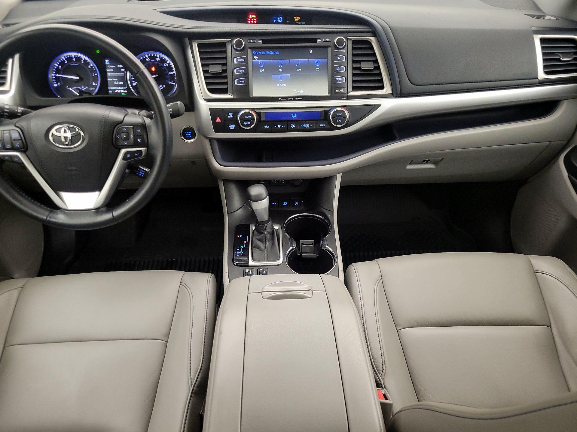 Thumbnail: 2018 Toyota Highlander - 9