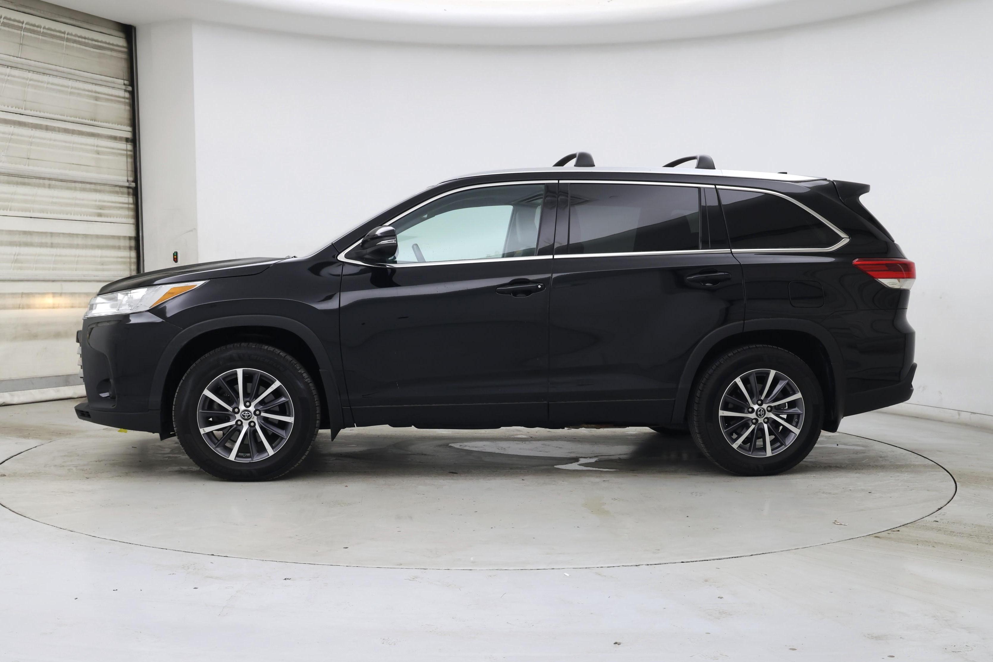 Thumbnail: 2018 Toyota Highlander - 3