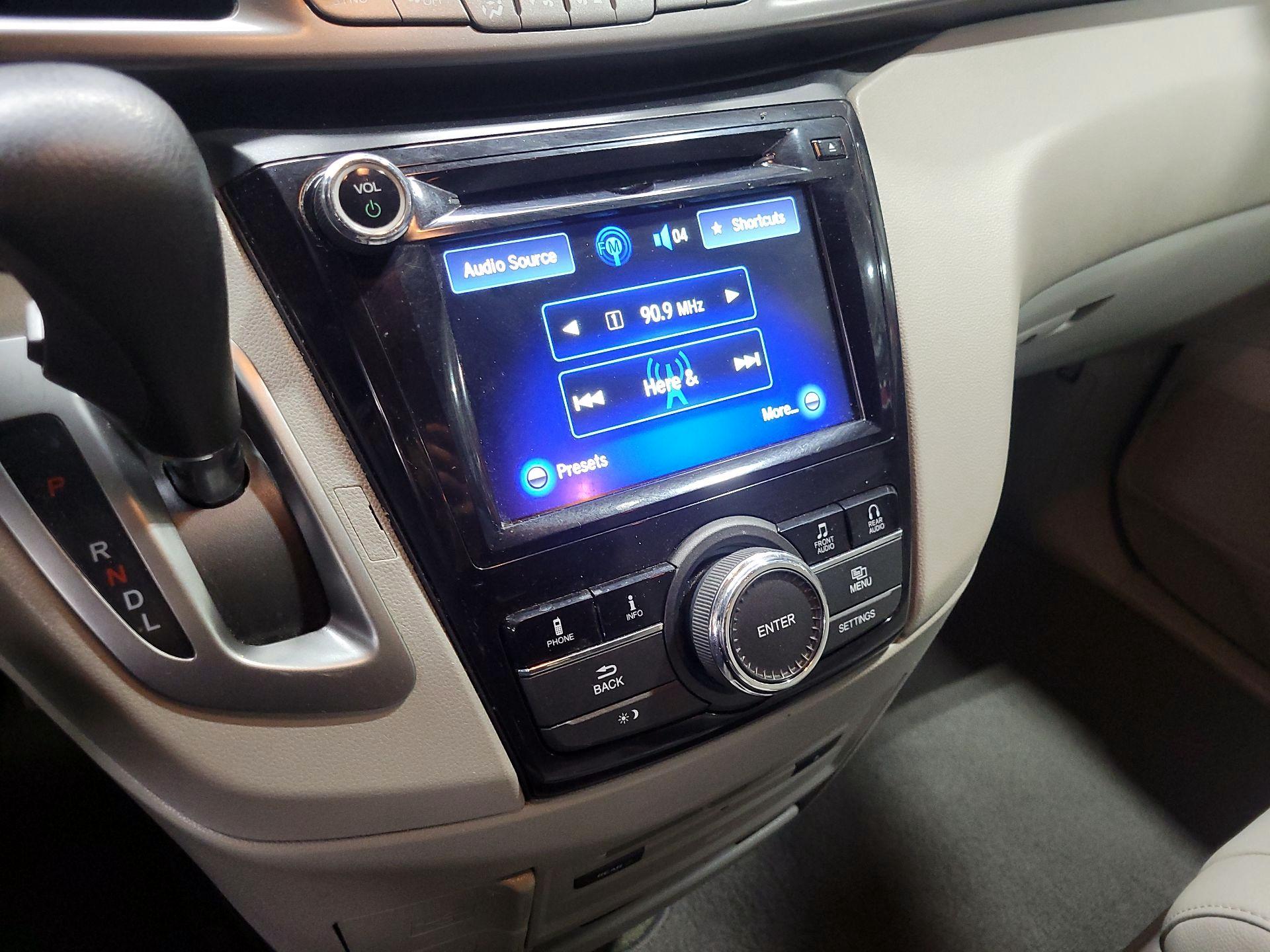 Thumbnail: 2015 Honda Odyssey - 15