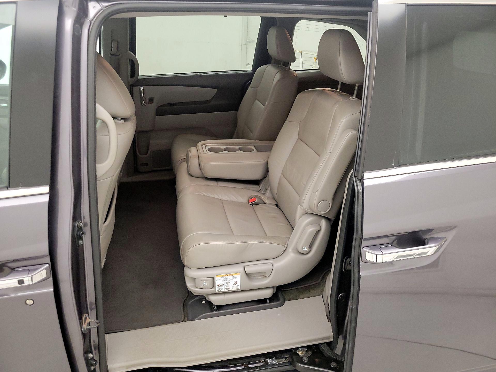 Thumbnail: 2015 Honda Odyssey - 20