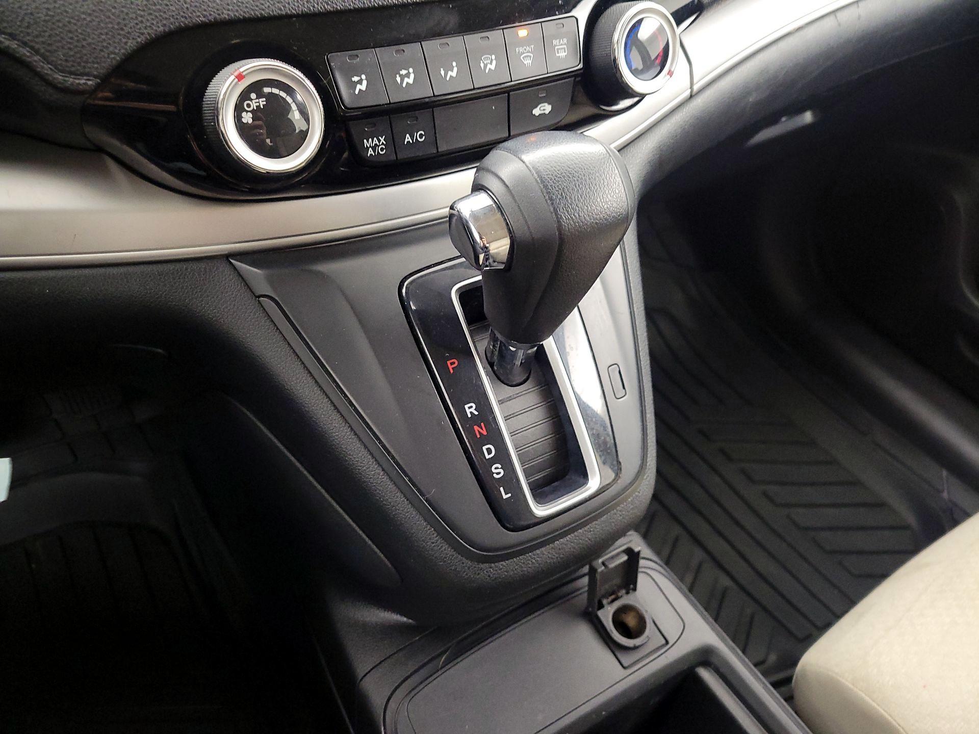 Thumbnail: 2016 Honda CR-V - 17