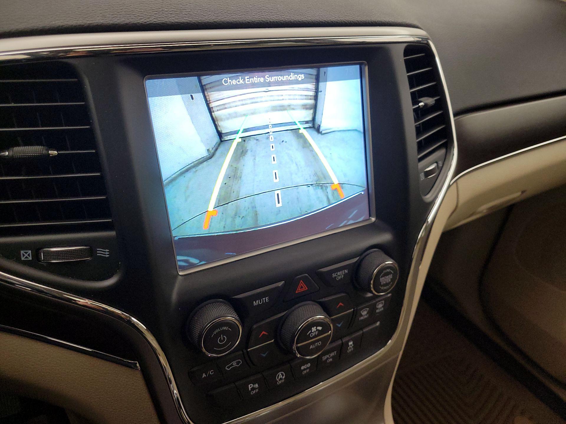 Thumbnail: 2018 Jeep Grand Cherokee - 15