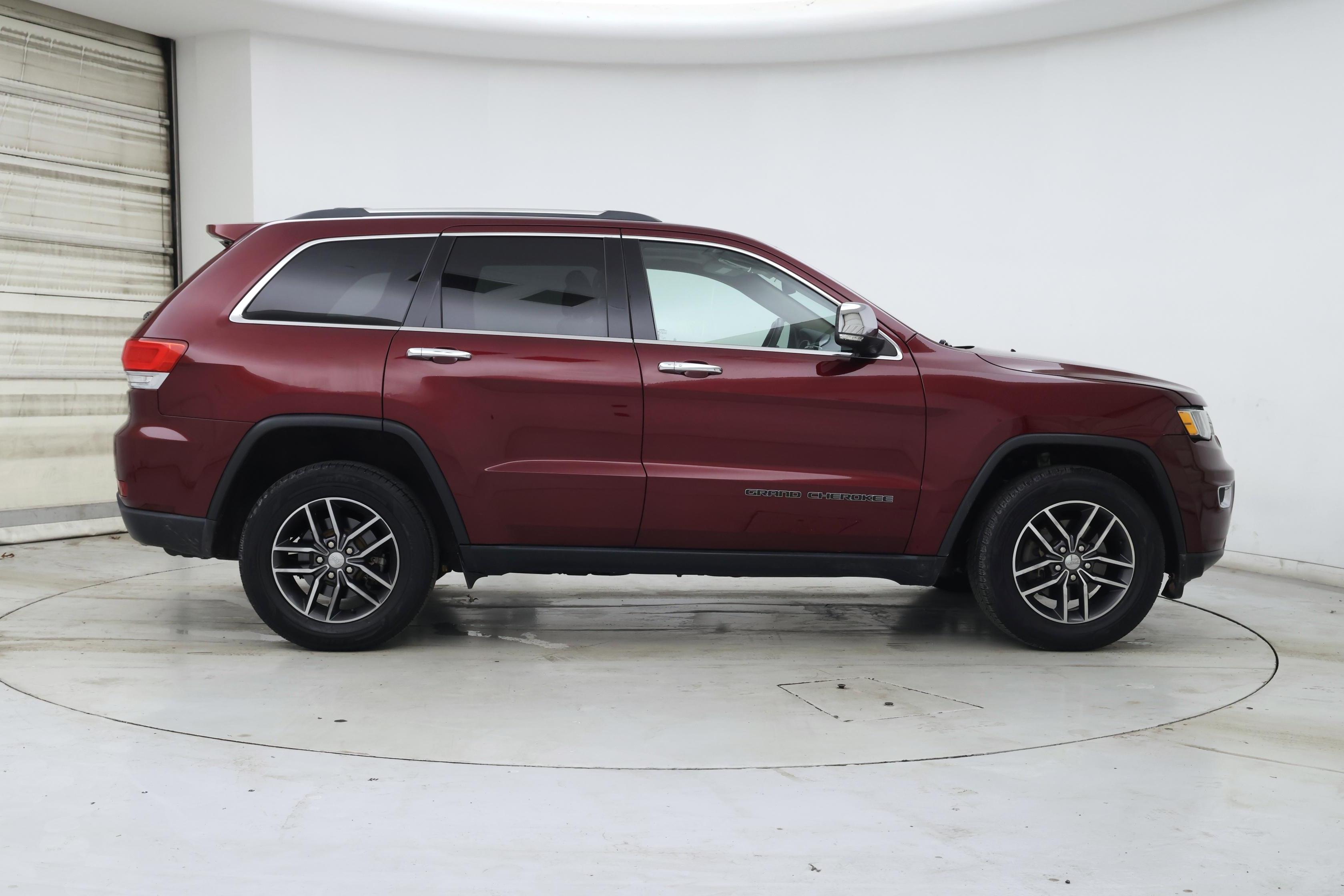 Thumbnail: 2018 Jeep Grand Cherokee - 7