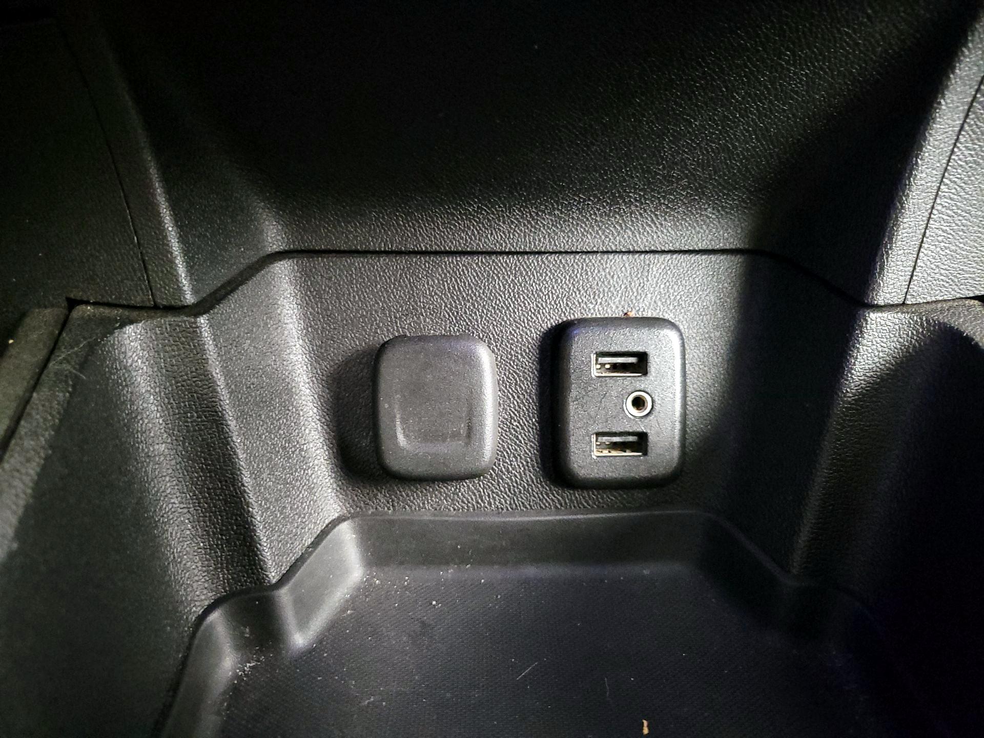 Thumbnail: 2017 Chevrolet Volt - 18