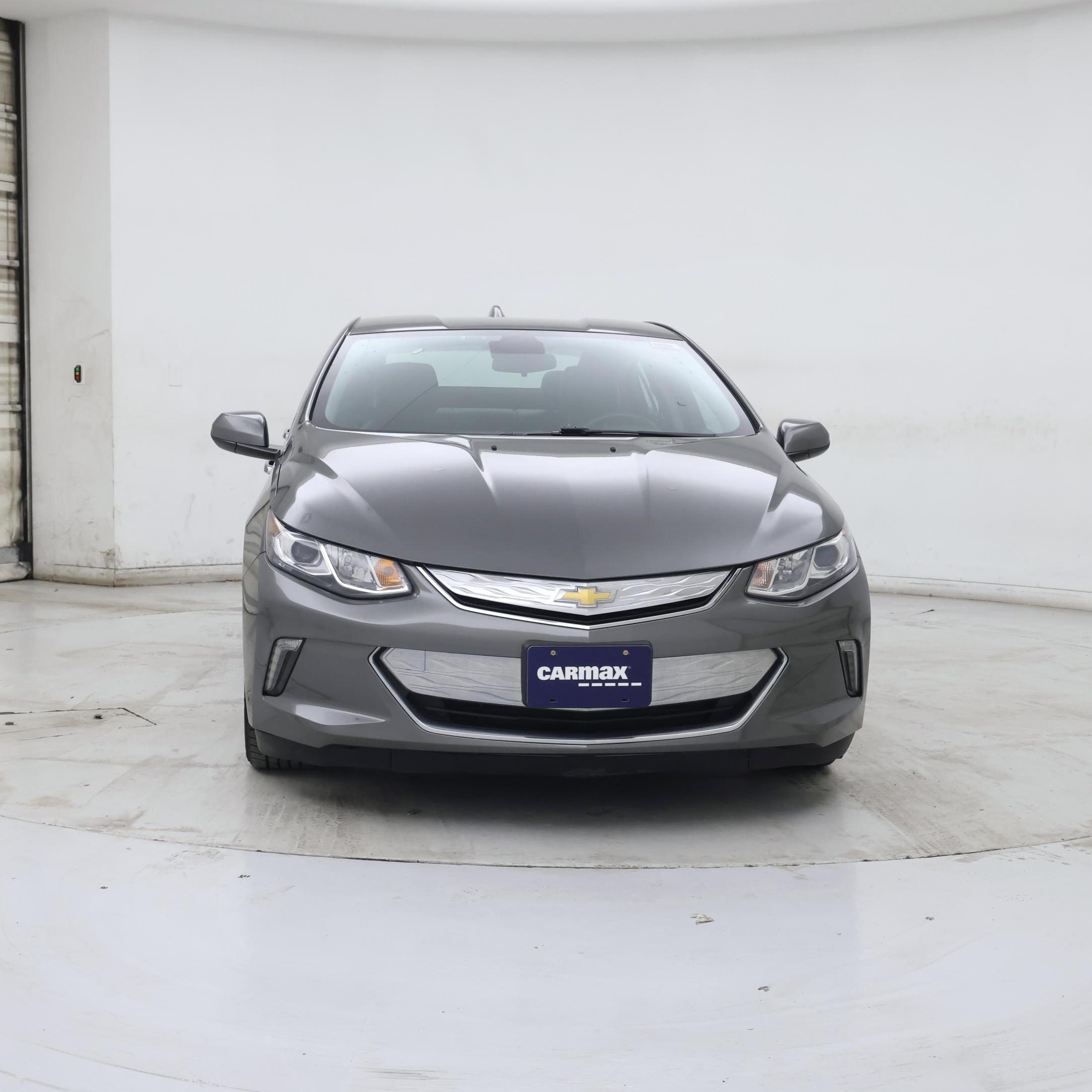 Thumbnail: 2017 Chevrolet Volt - 5