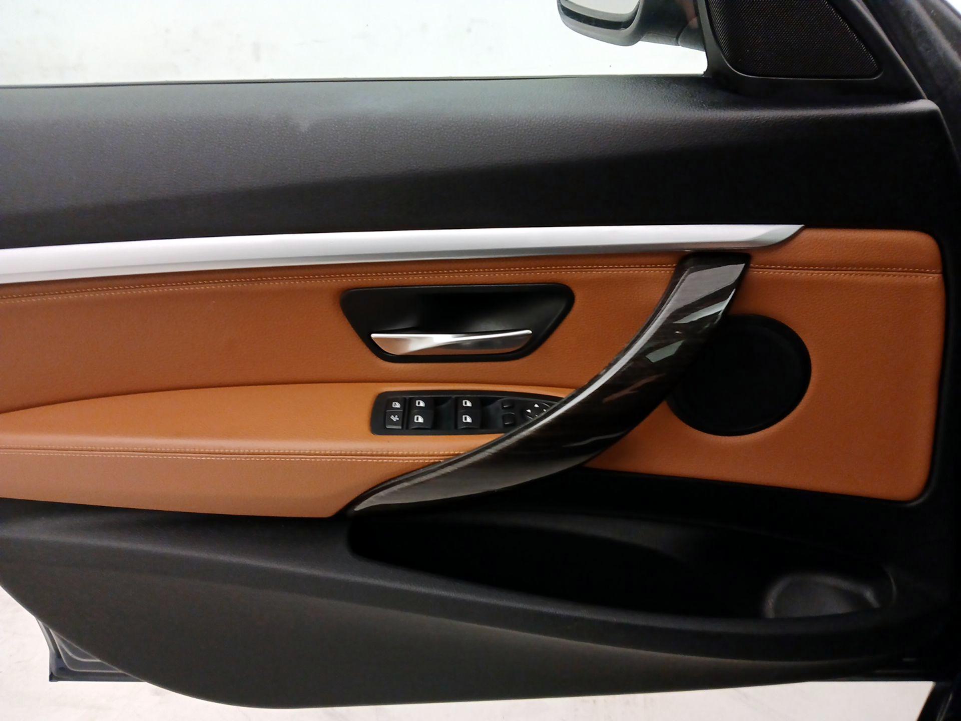 Thumbnail: 2015 BMW 3 Series - 12