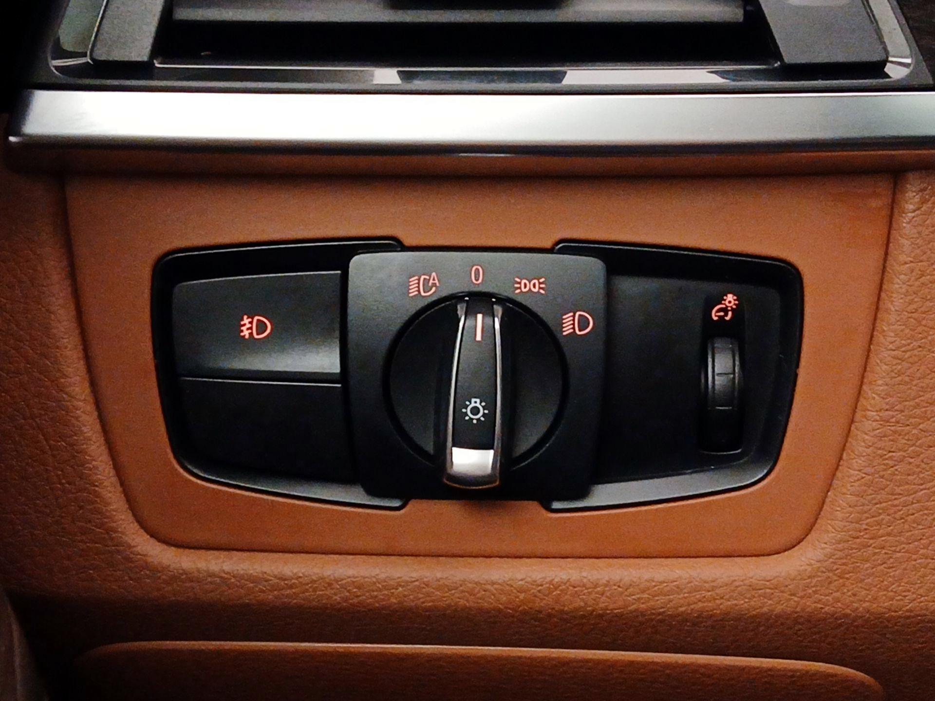 Thumbnail: 2015 BMW 3 Series - 13