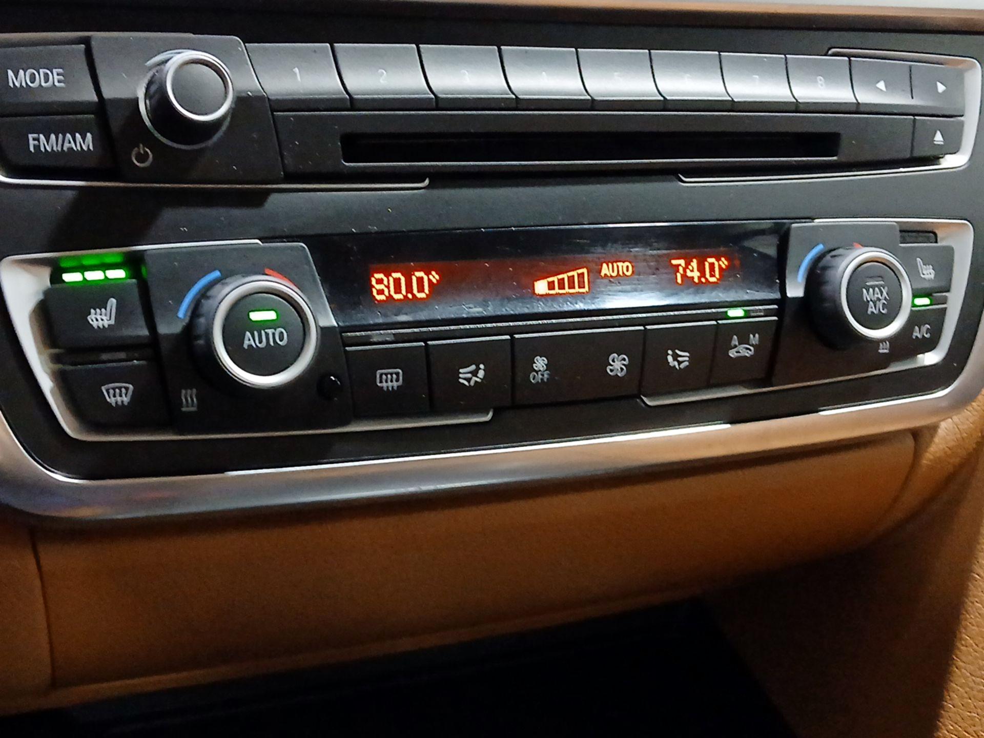 Thumbnail: 2015 BMW 3 Series - 16