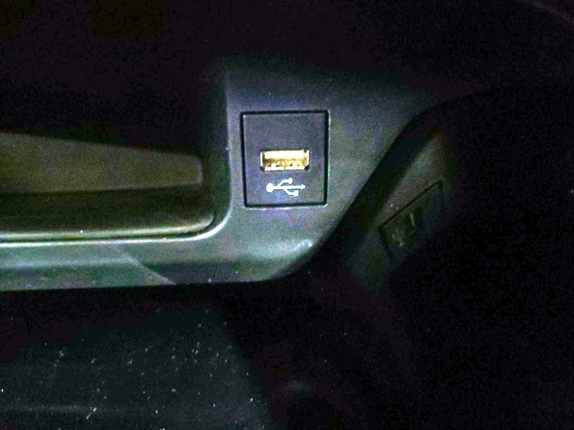 Thumbnail: 2020 Toyota C-HR - 17