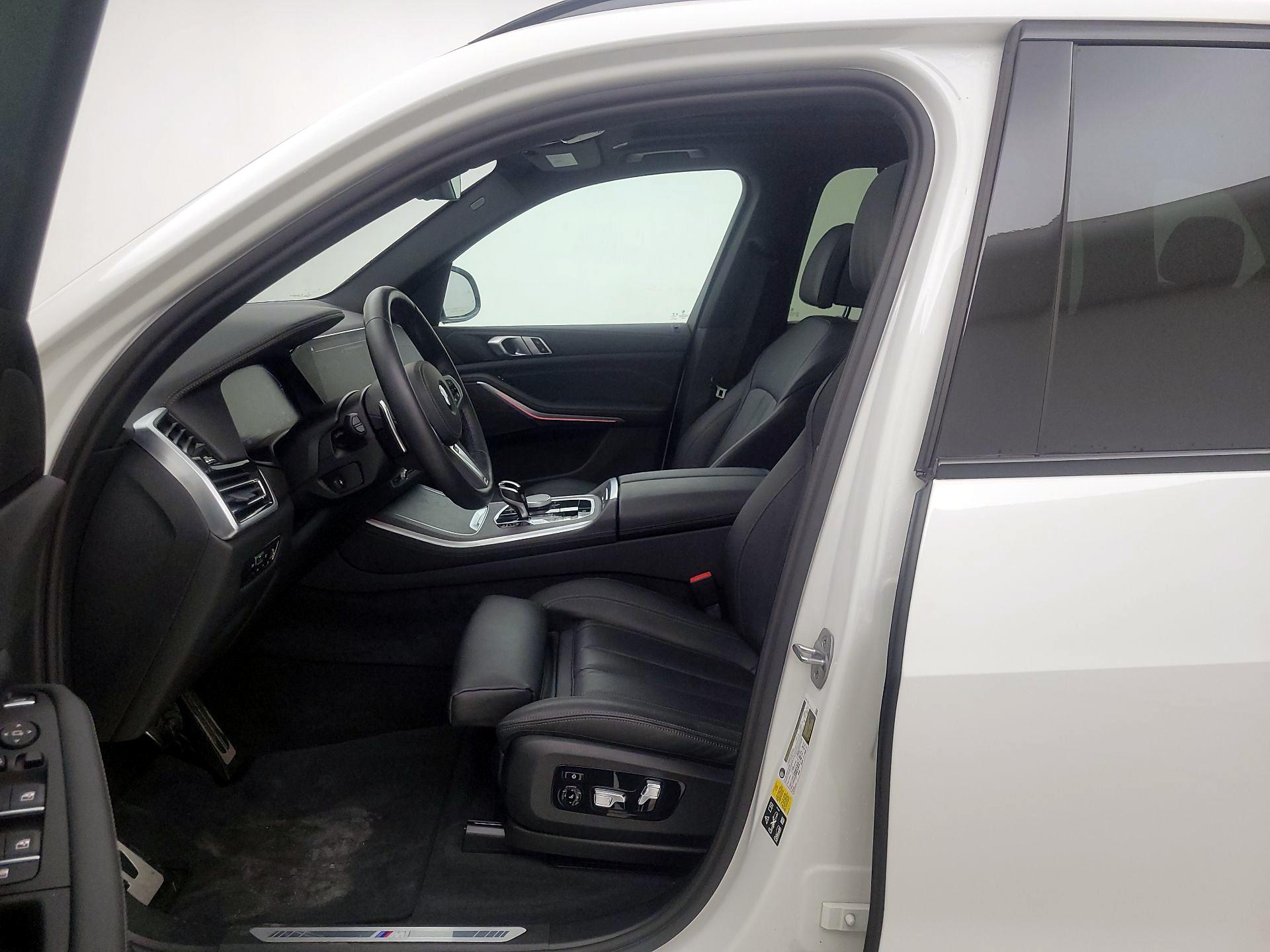 Thumbnail: 2022 BMW X5 - 11