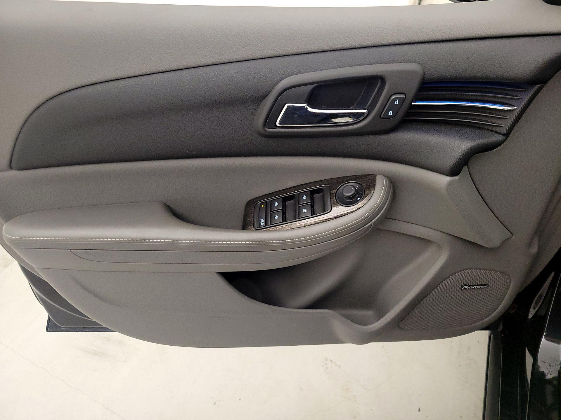 Thumbnail: 2014 Chevrolet Malibu - 12