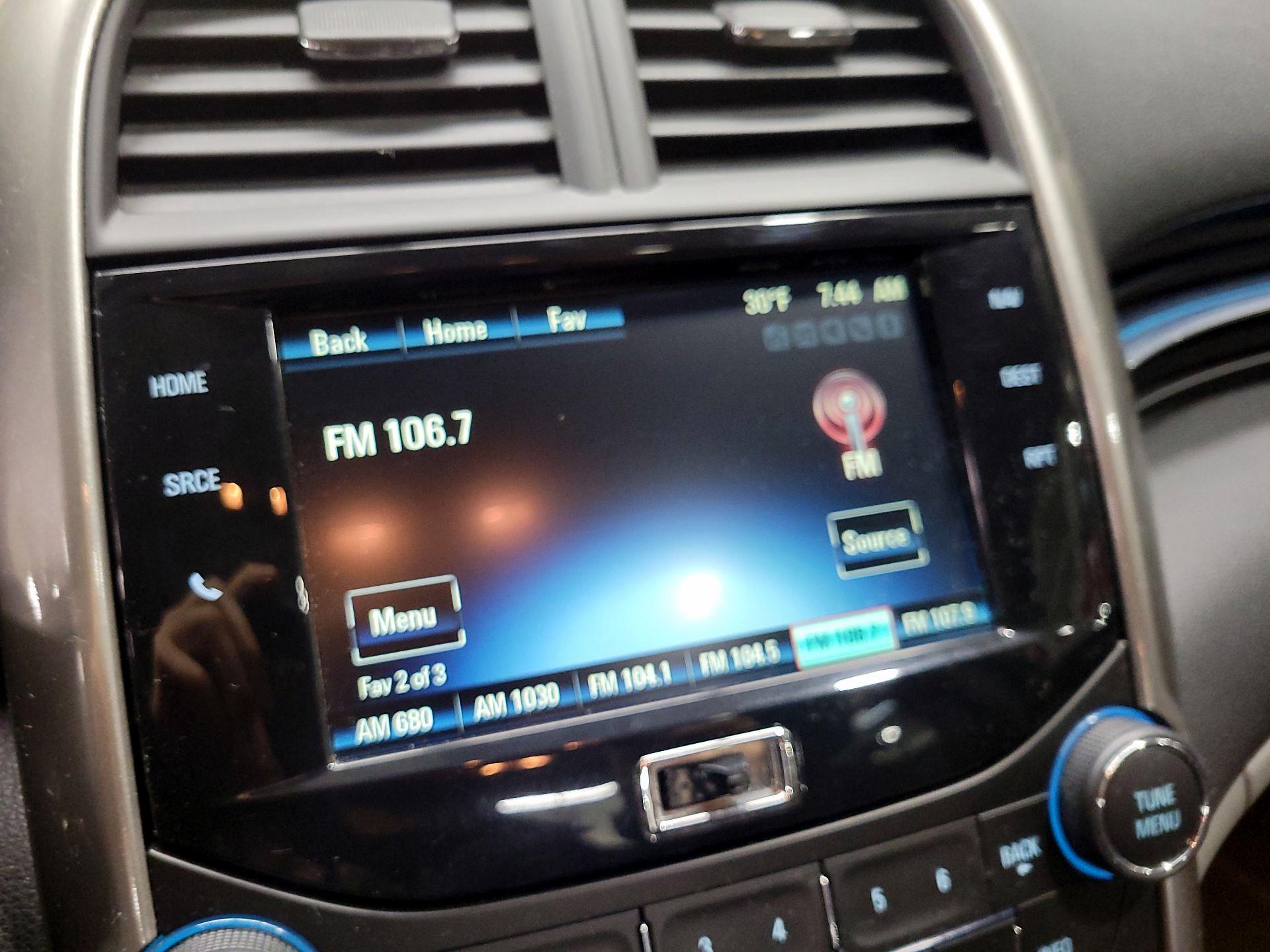 Thumbnail: 2014 Chevrolet Malibu - 15