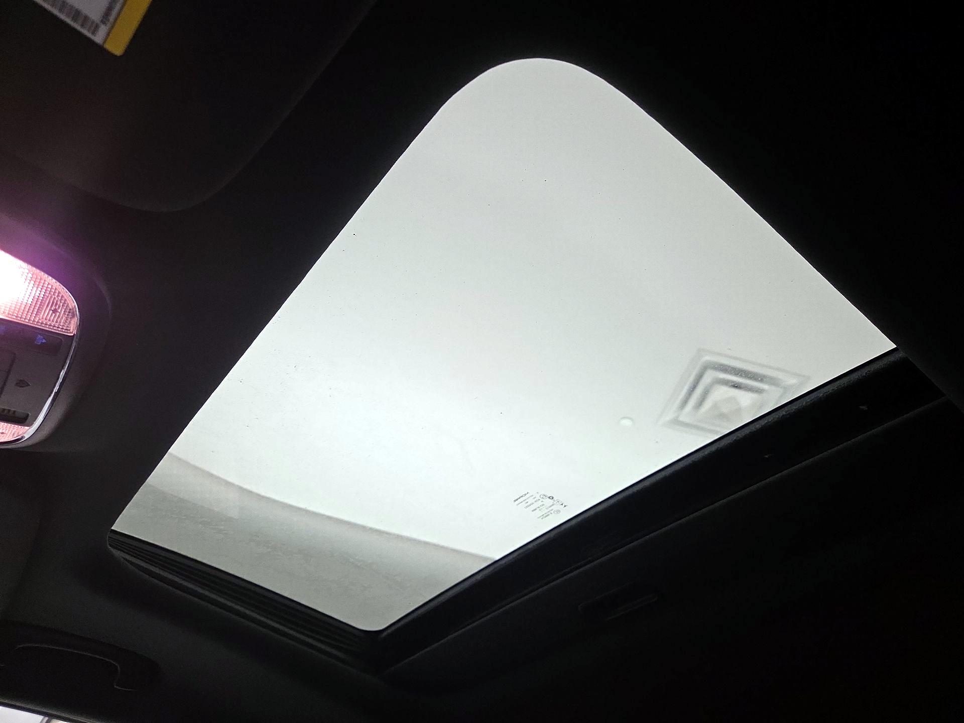 Thumbnail: 2015 Jeep Grand Cherokee - 18