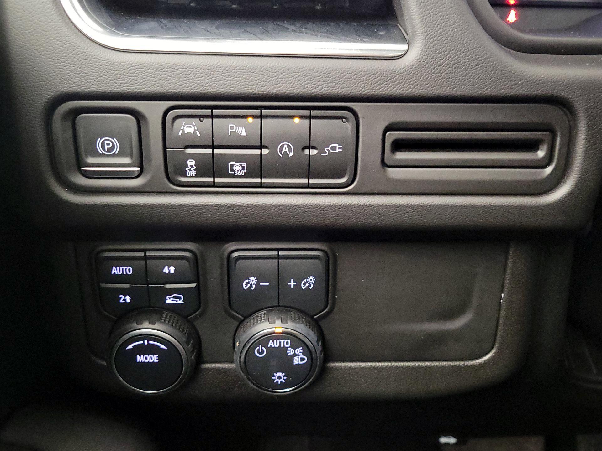 Thumbnail: 2022 Chevrolet Tahoe - 13