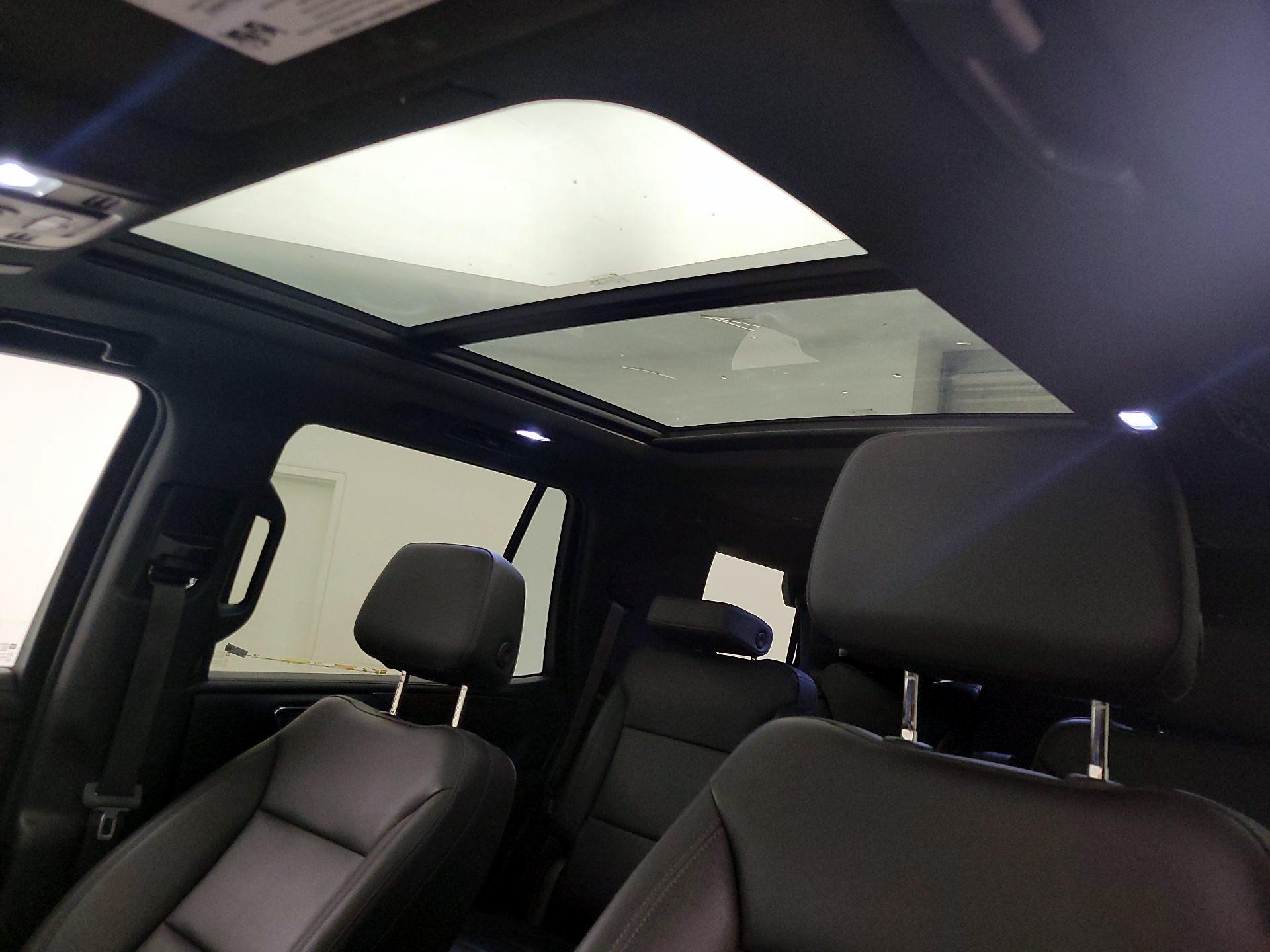 Thumbnail: 2022 Chevrolet Tahoe - 20