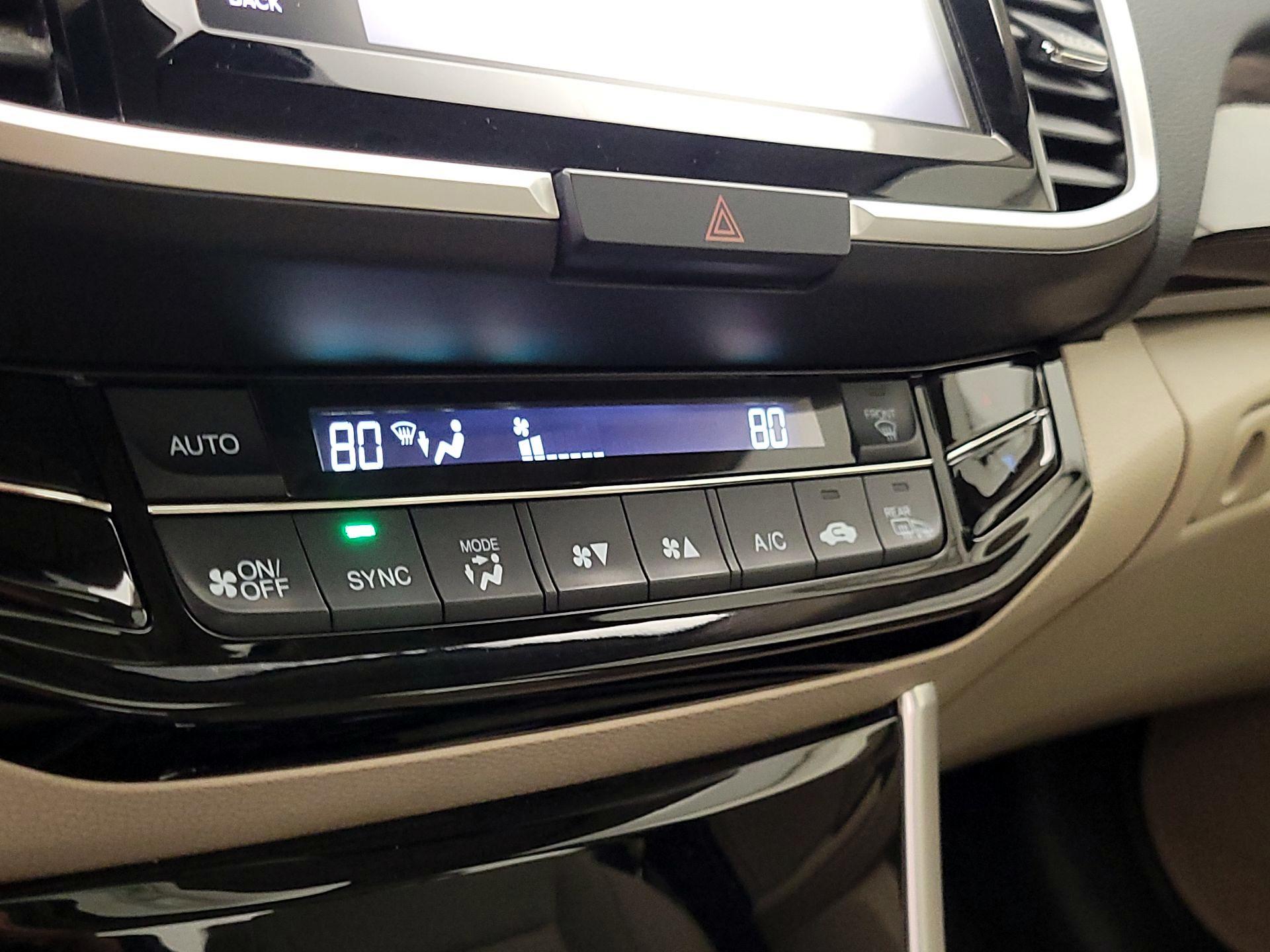 Thumbnail: 2017 Honda Accord - 16