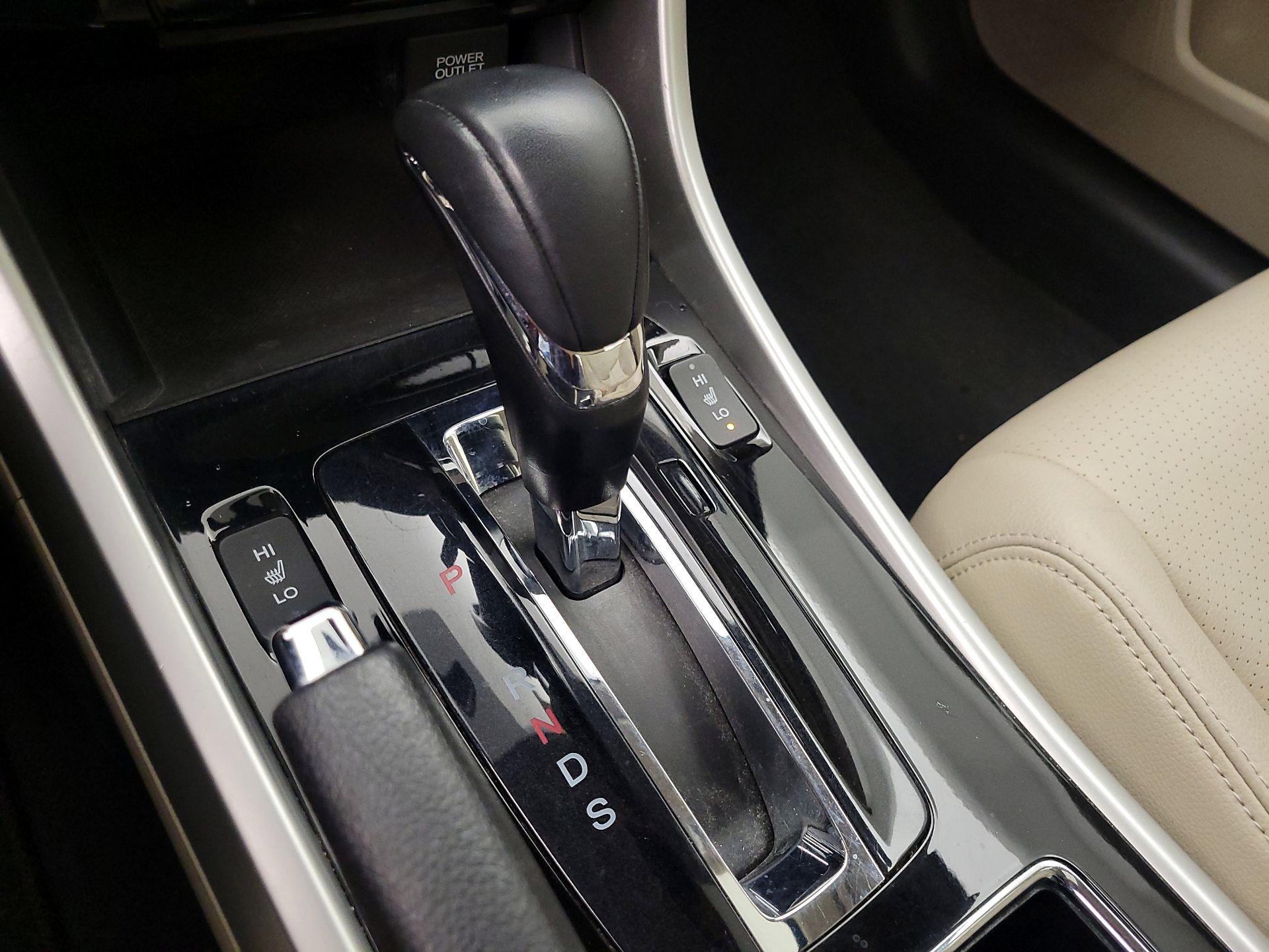 Thumbnail: 2017 Honda Accord - 17