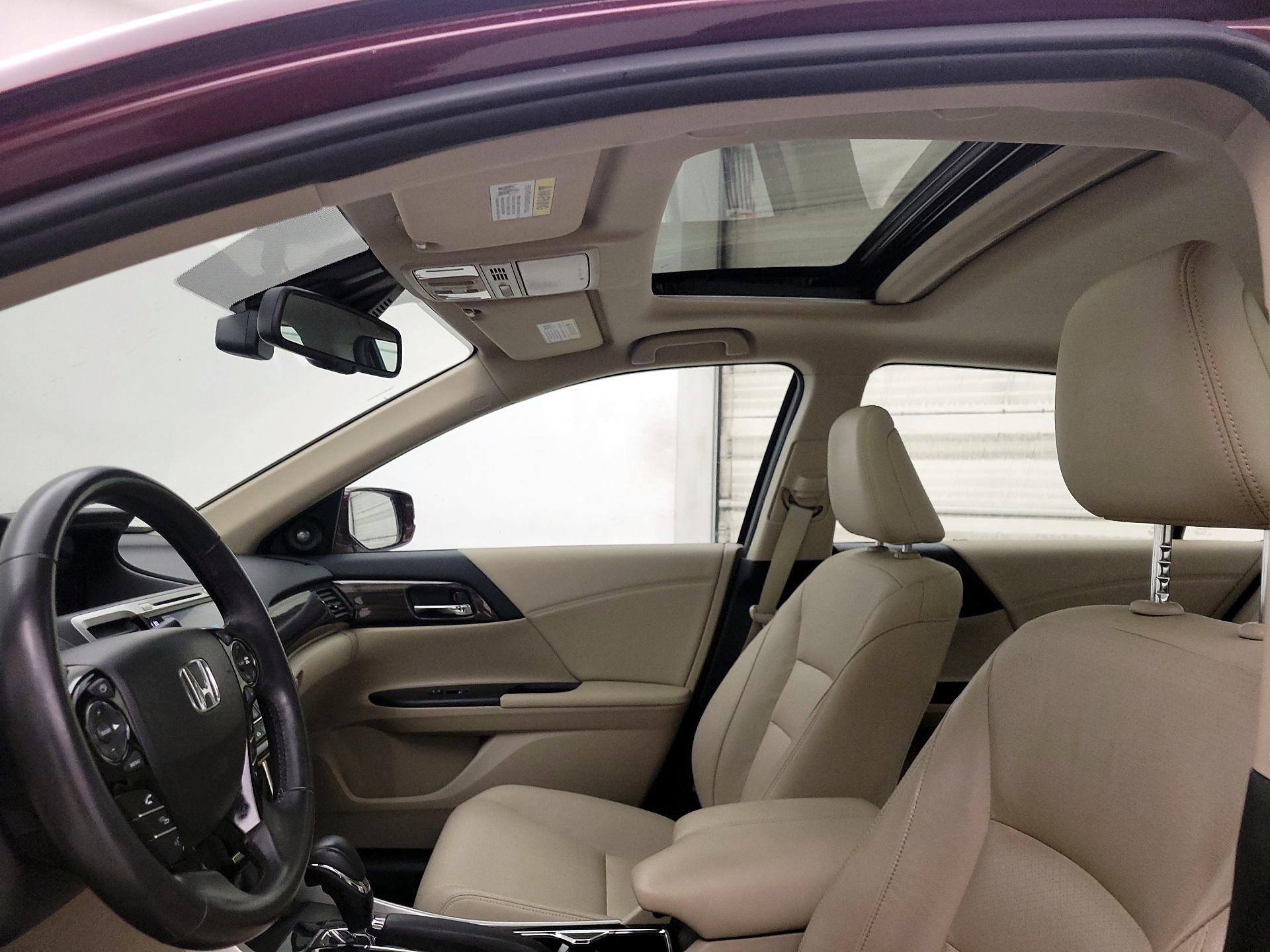 Thumbnail: 2017 Honda Accord - 19