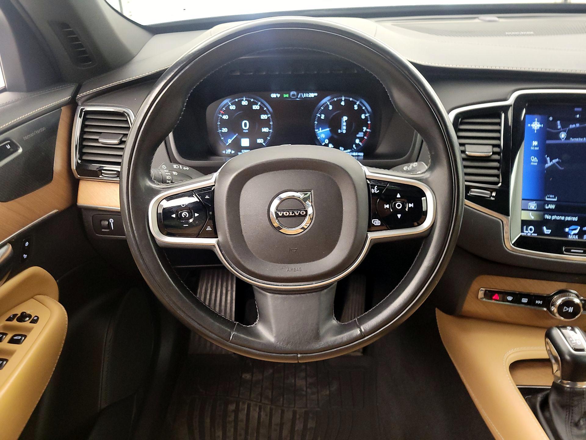 Thumbnail: 2019 Volvo XC90 - 10