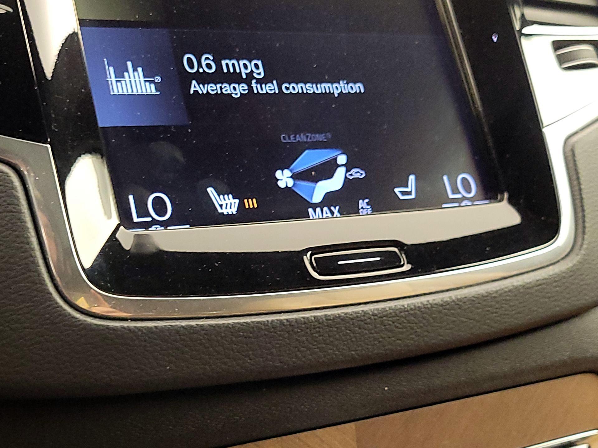 Thumbnail: 2019 Volvo XC90 - 17