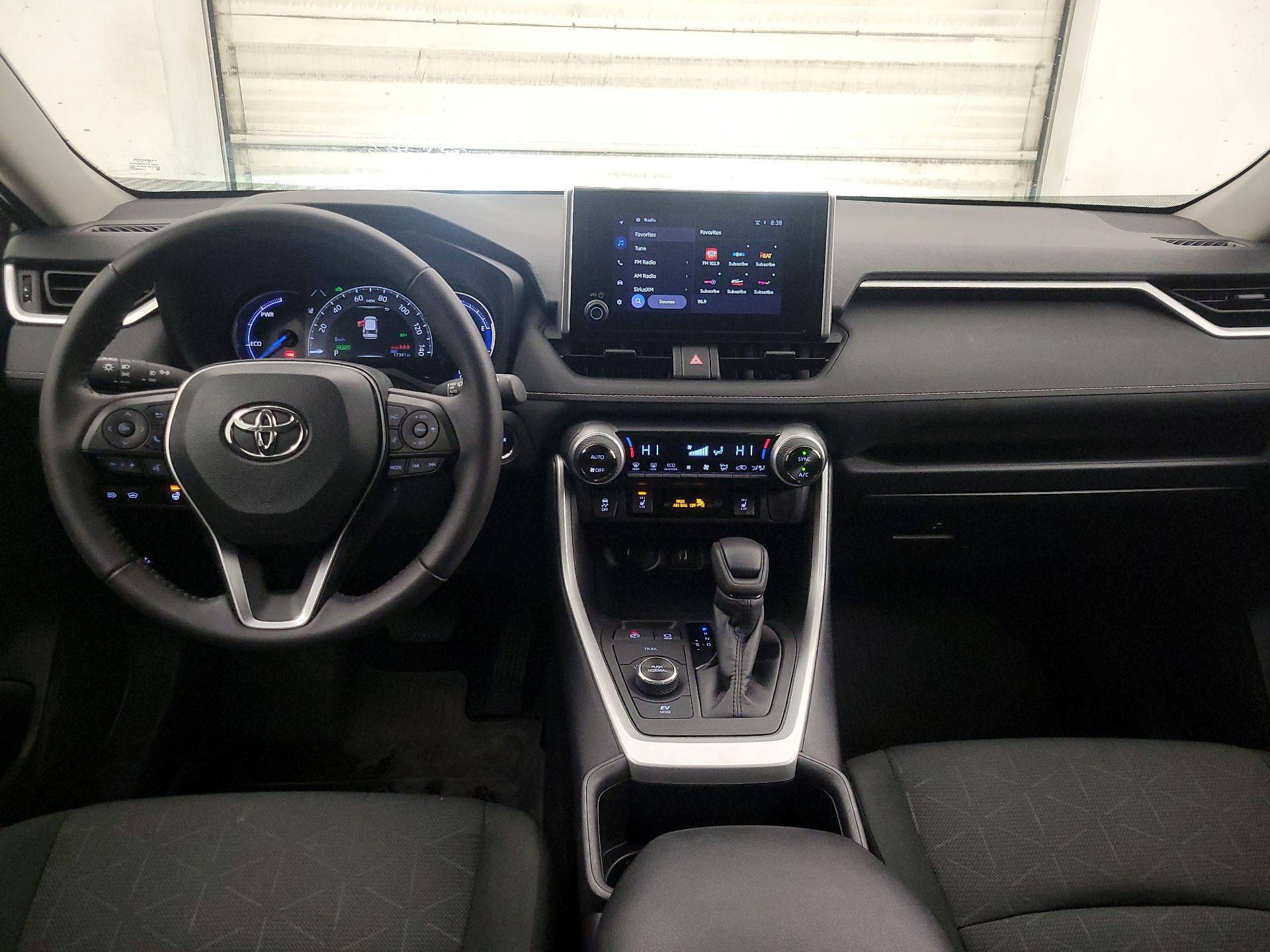 Thumbnail: 2025 Toyota RAV4 - 9