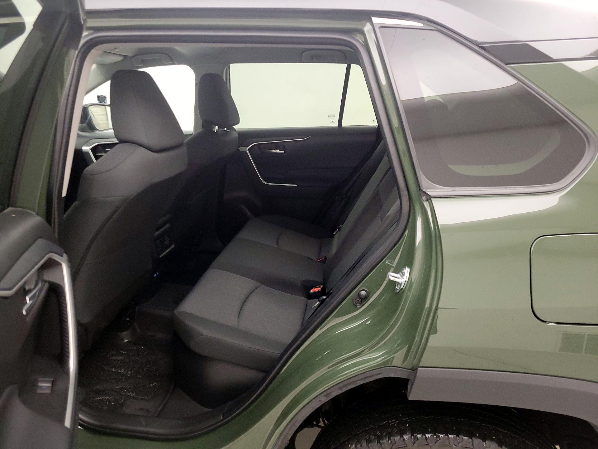 Thumbnail: 2025 Toyota RAV4 - 19