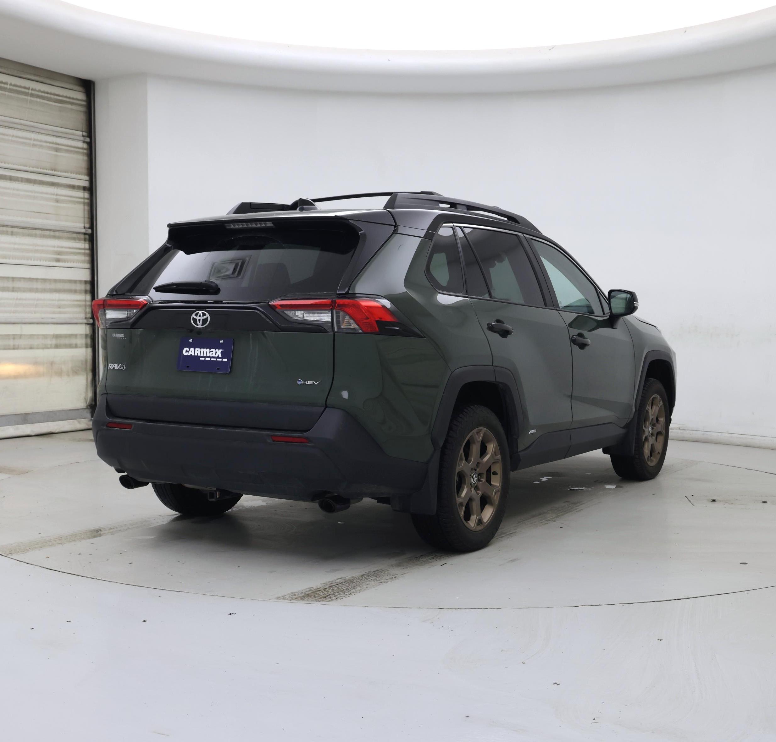 Thumbnail: 2025 Toyota RAV4 - 8