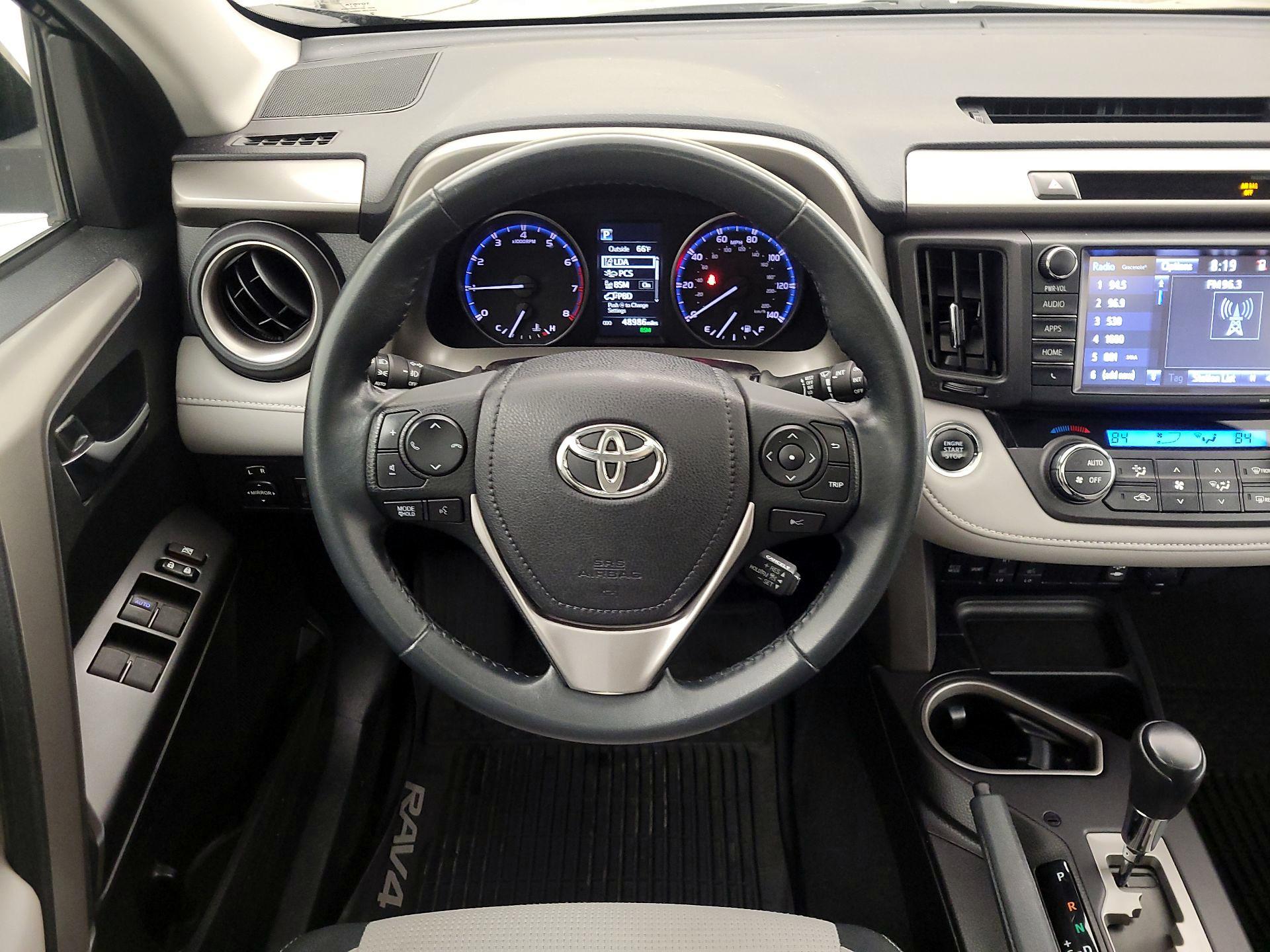 Thumbnail: 2018 Toyota RAV4 - 10