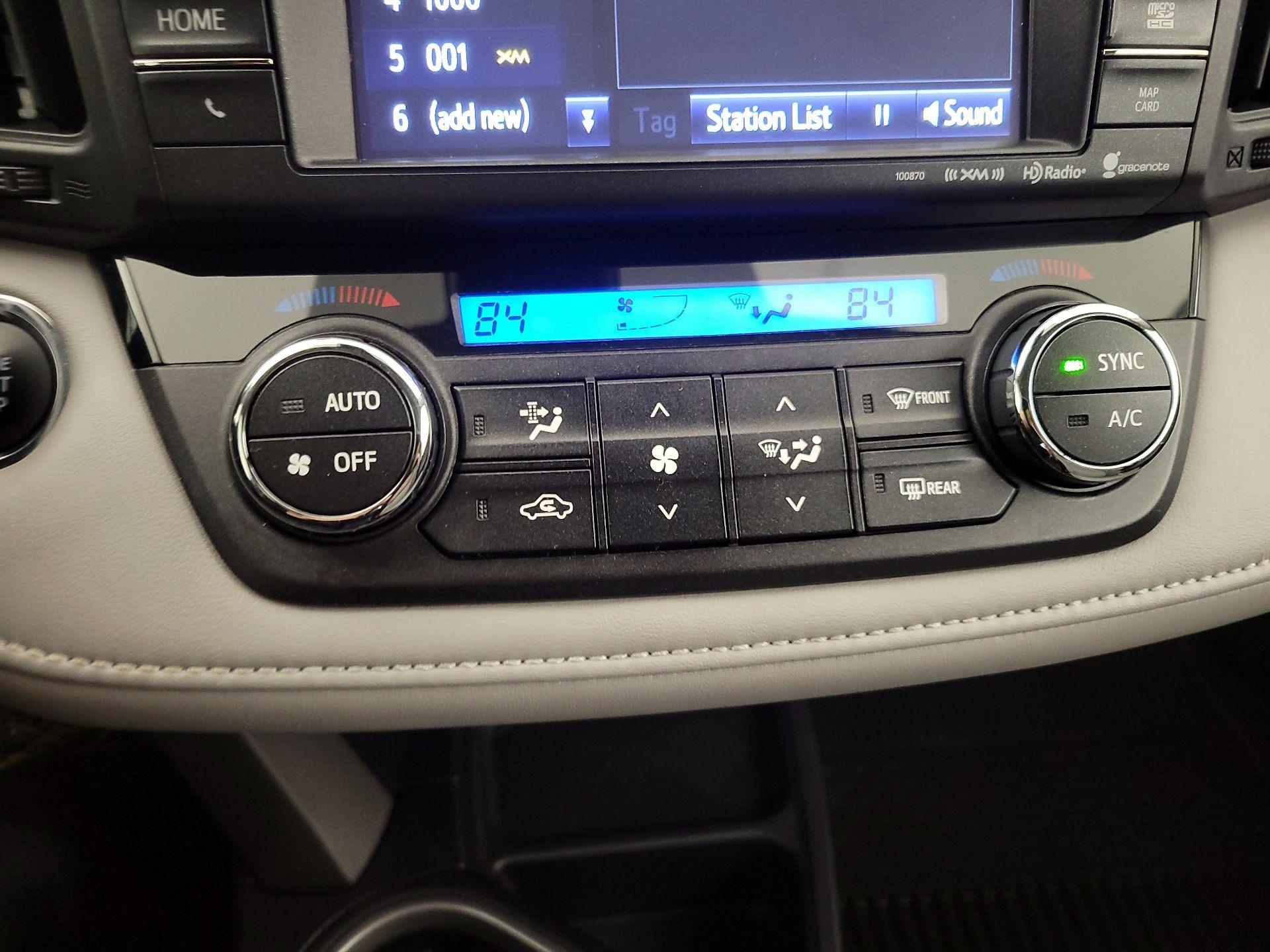 Thumbnail: 2018 Toyota RAV4 - 16