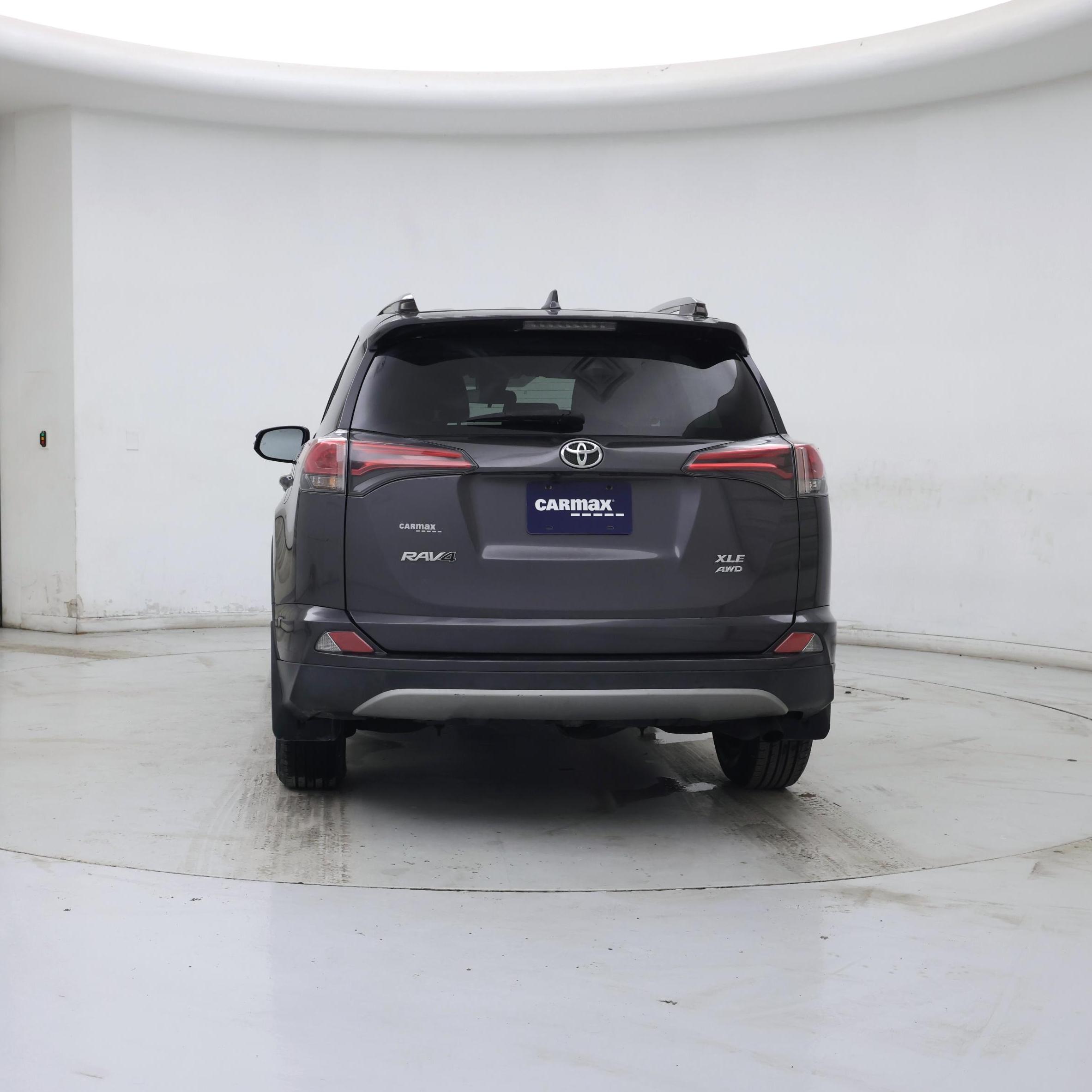 Thumbnail: 2018 Toyota RAV4 - 6