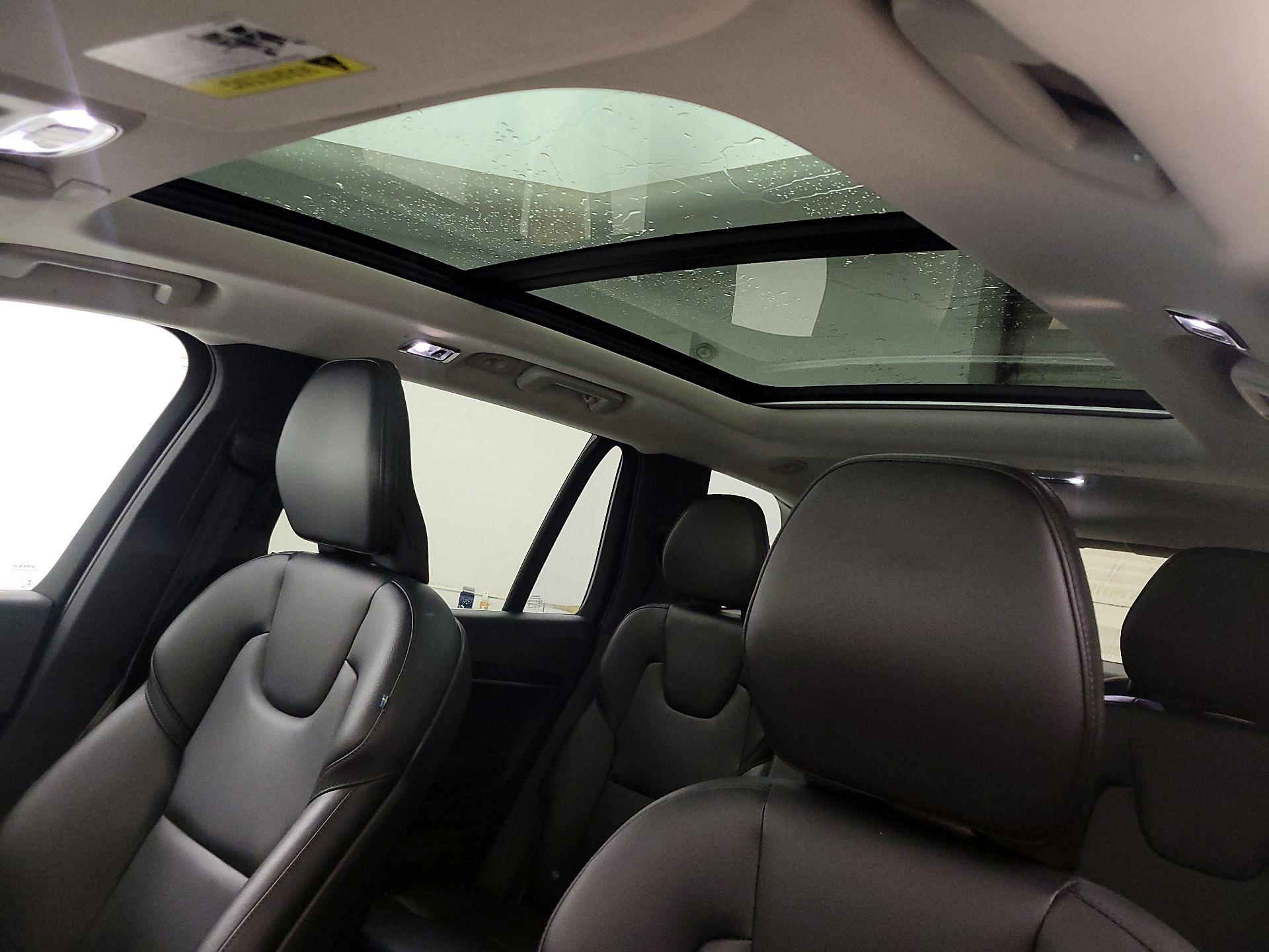 Thumbnail: 2019 Volvo XC90 - 20