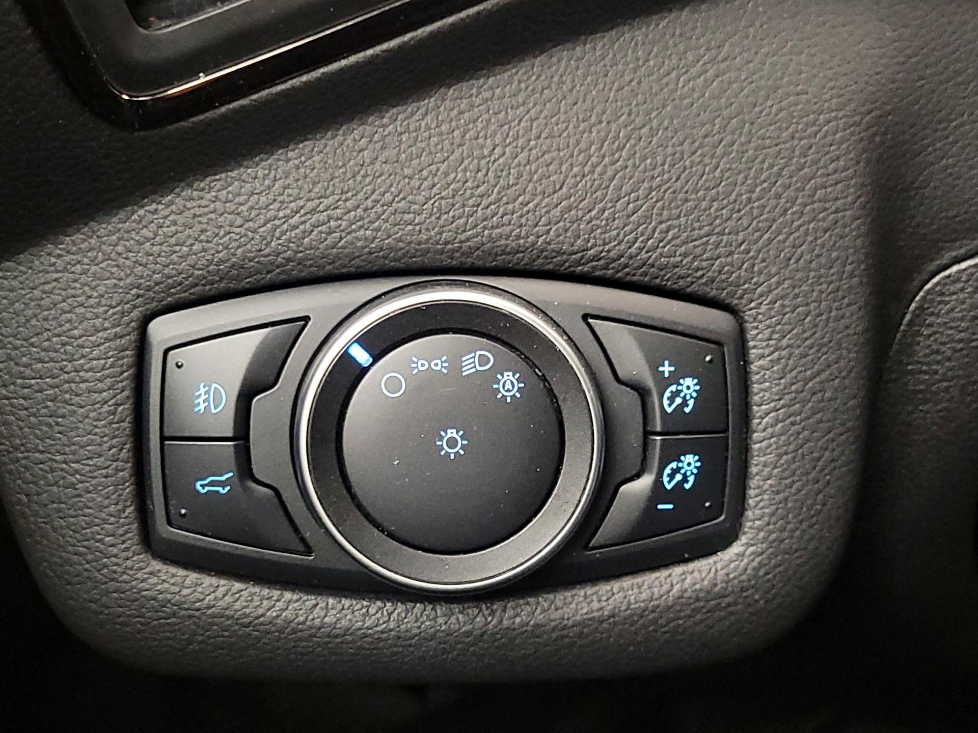 Thumbnail: 2017 Ford Escape - 13