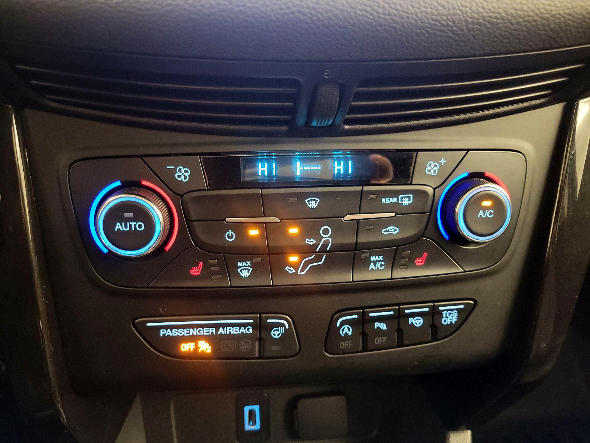 Thumbnail: 2017 Ford Escape - 17