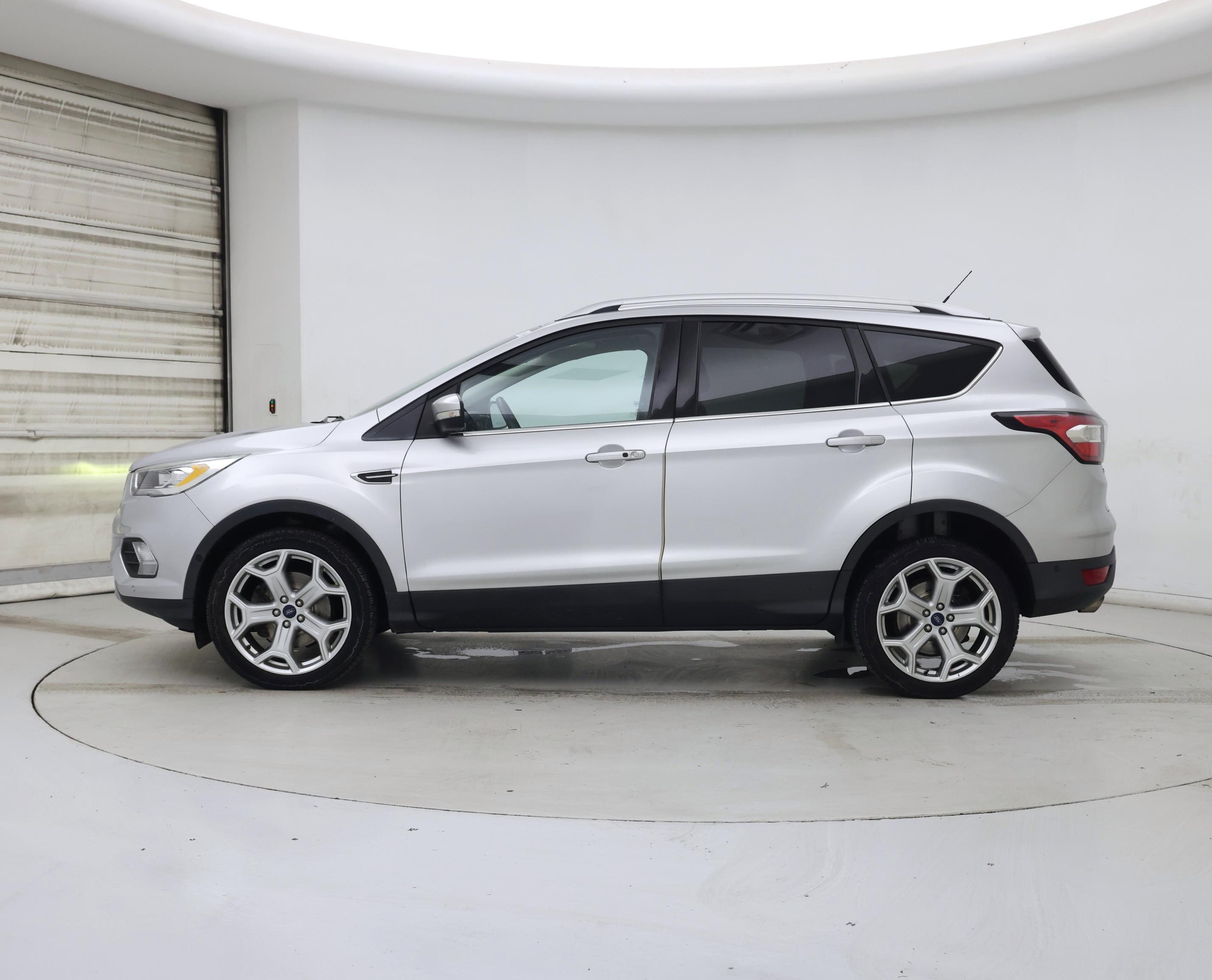 Thumbnail: 2017 Ford Escape - 3