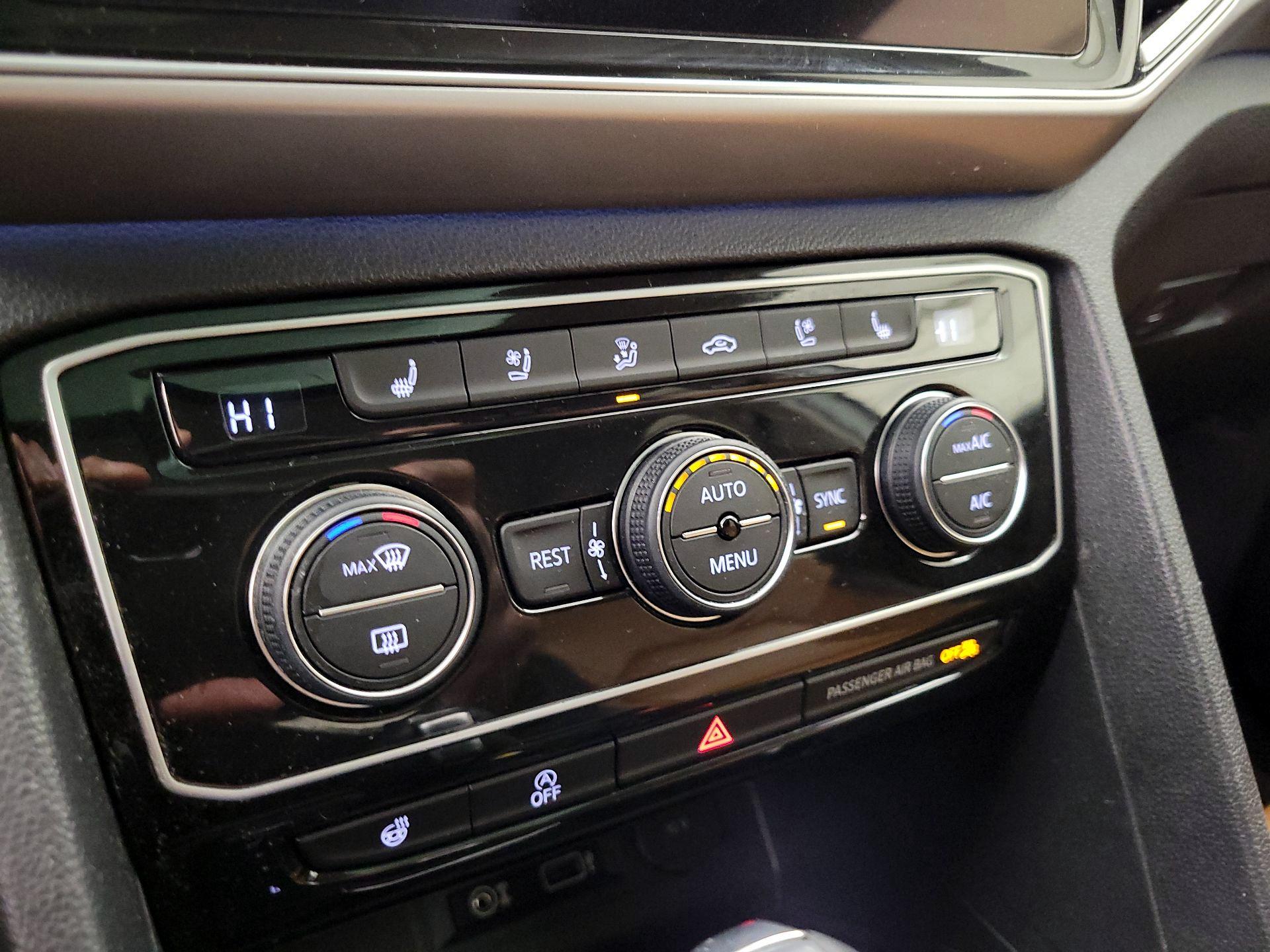 Thumbnail: 2019 Volkswagen Atlas - 16