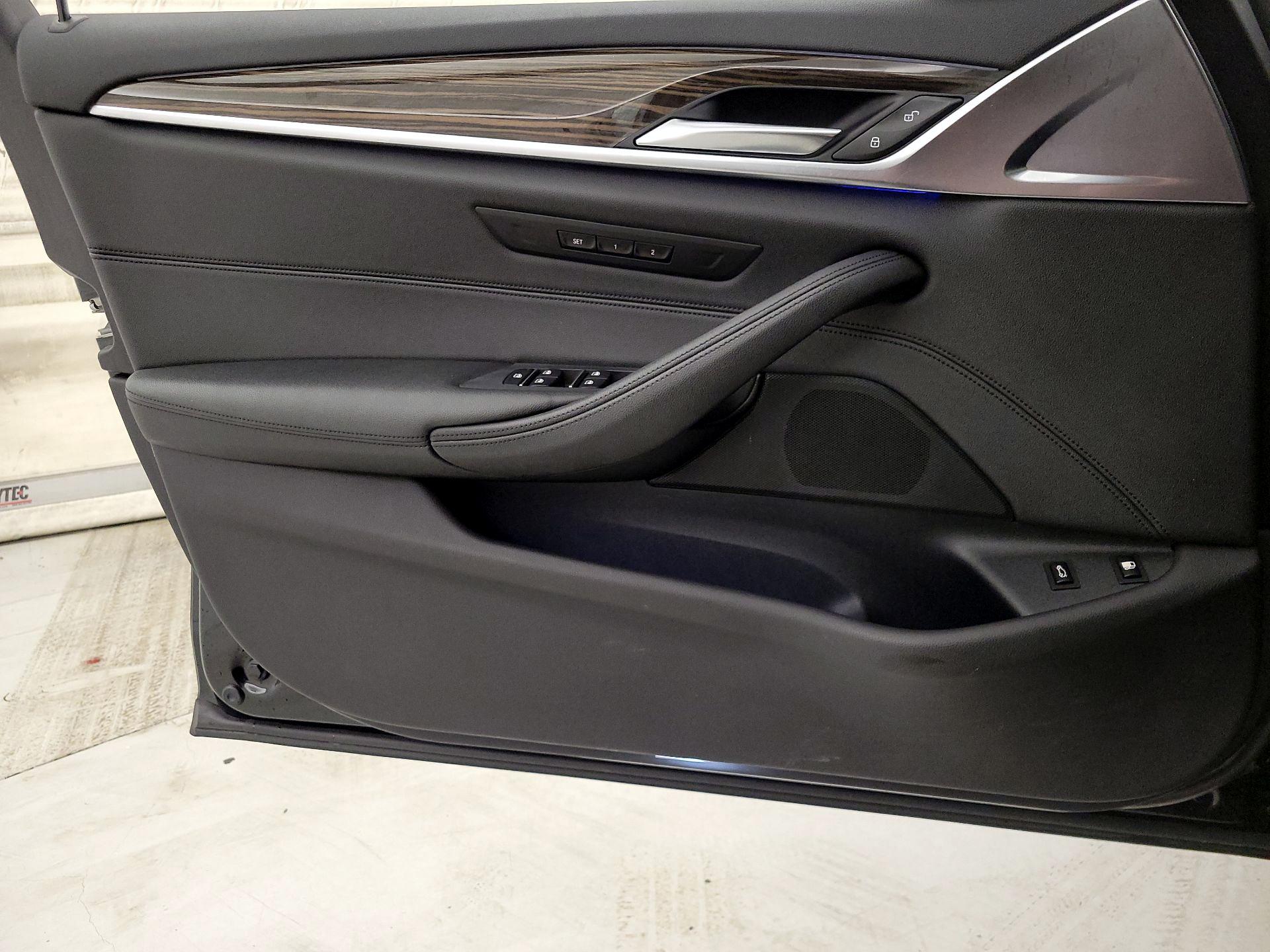 Thumbnail: 2018 BMW 5 Series - 12