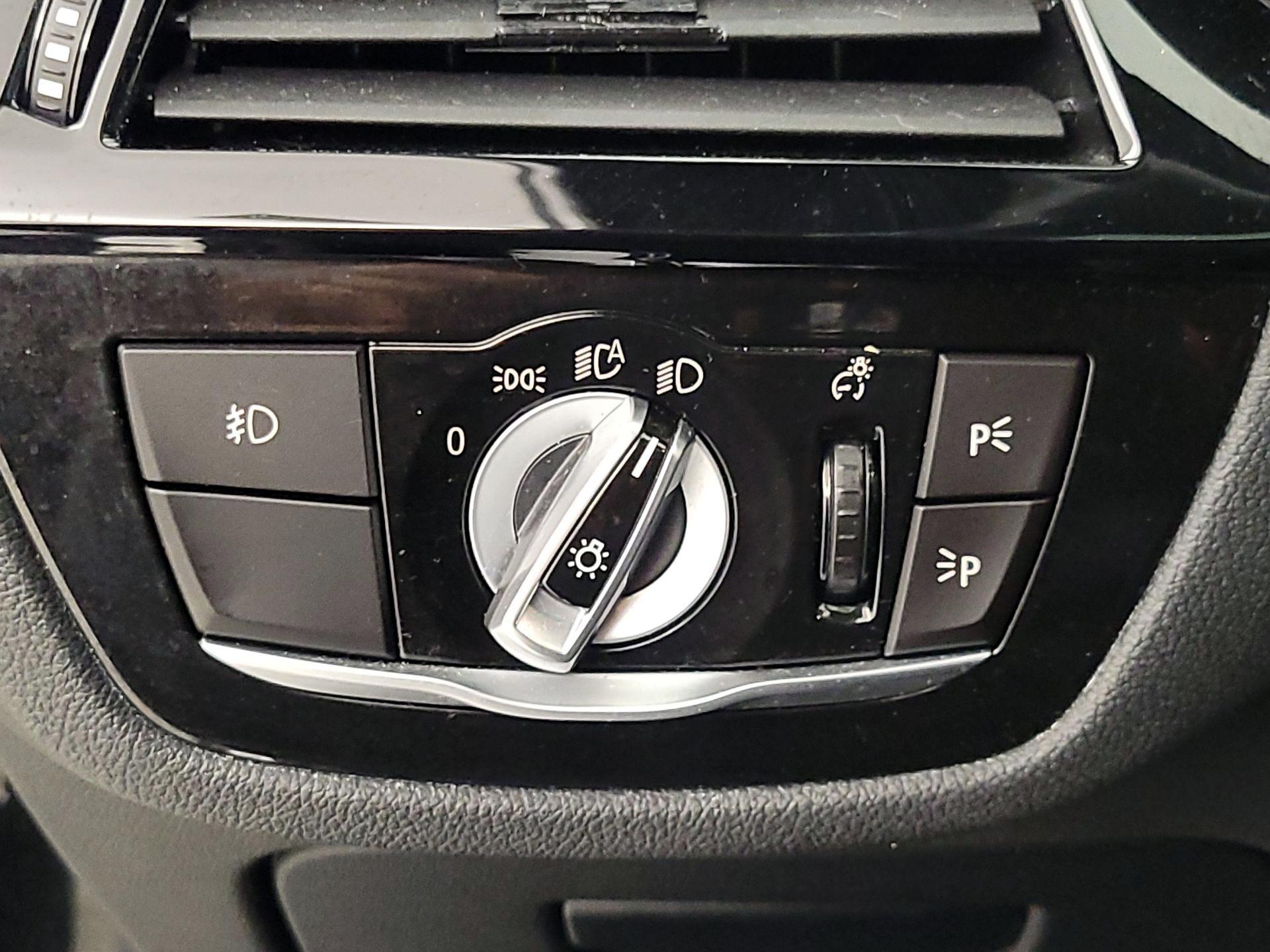 Thumbnail: 2018 BMW 5 Series - 13