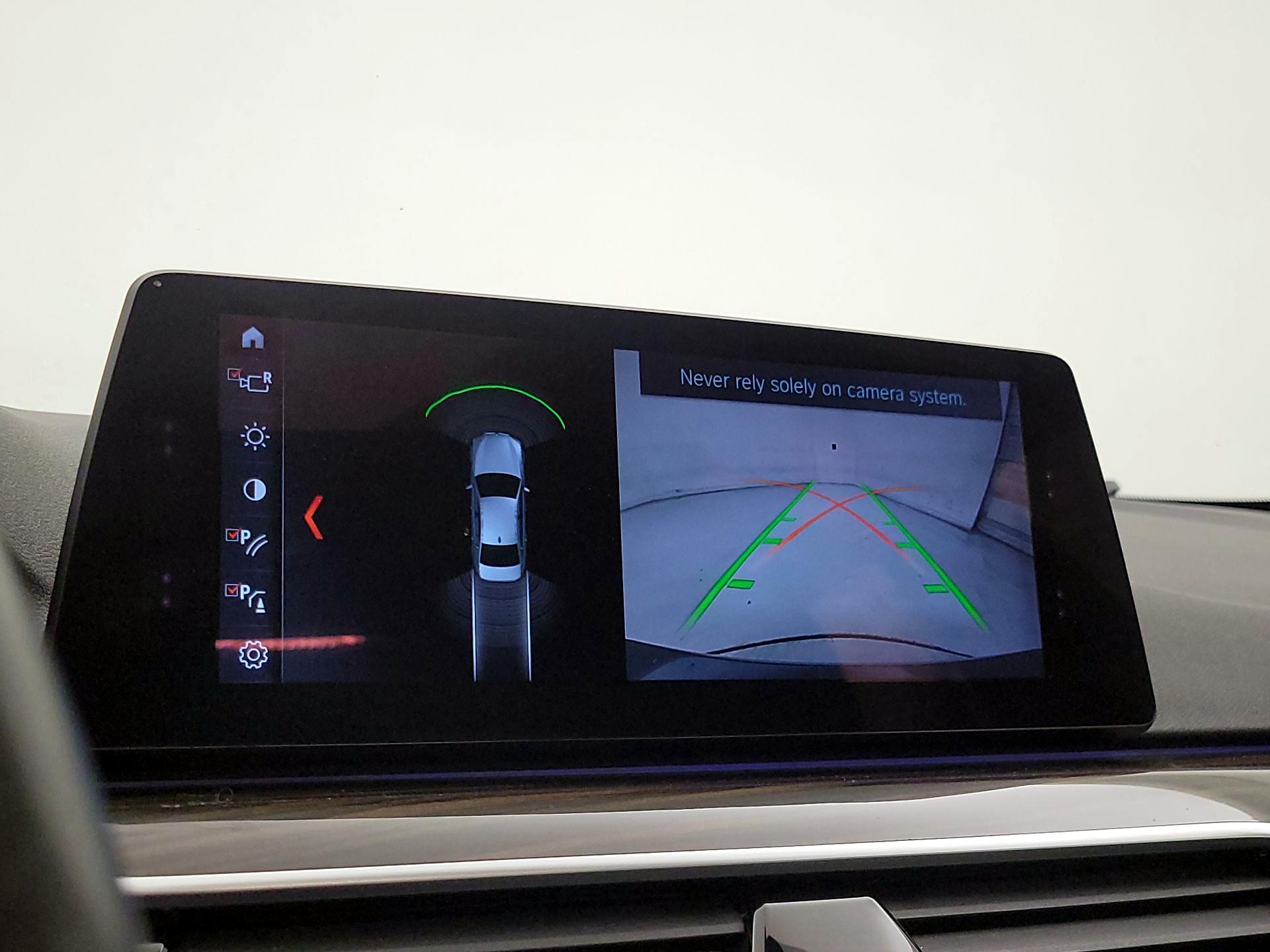 Thumbnail: 2018 BMW 5 Series - 14